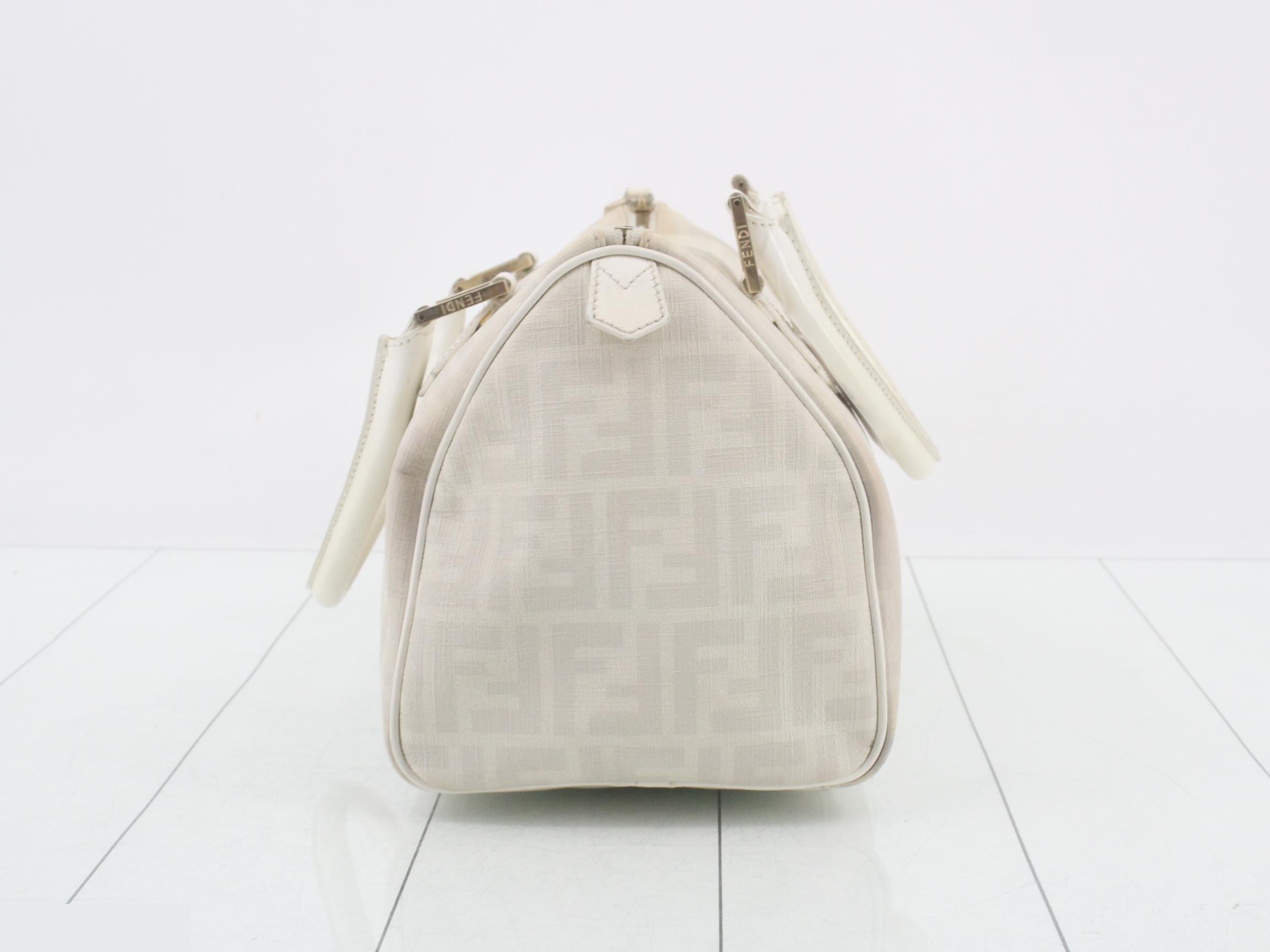 handbag — view 3