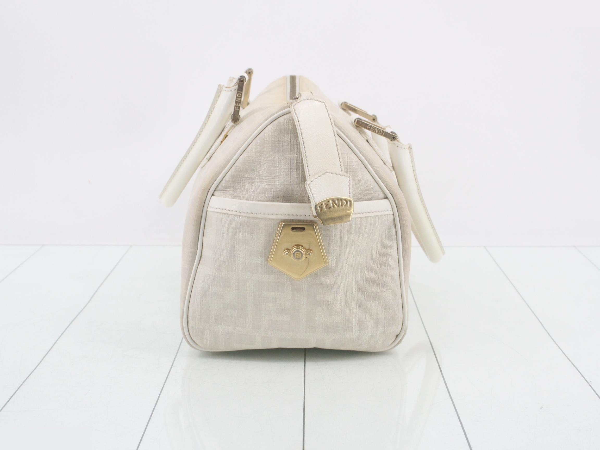 handbag — view 4