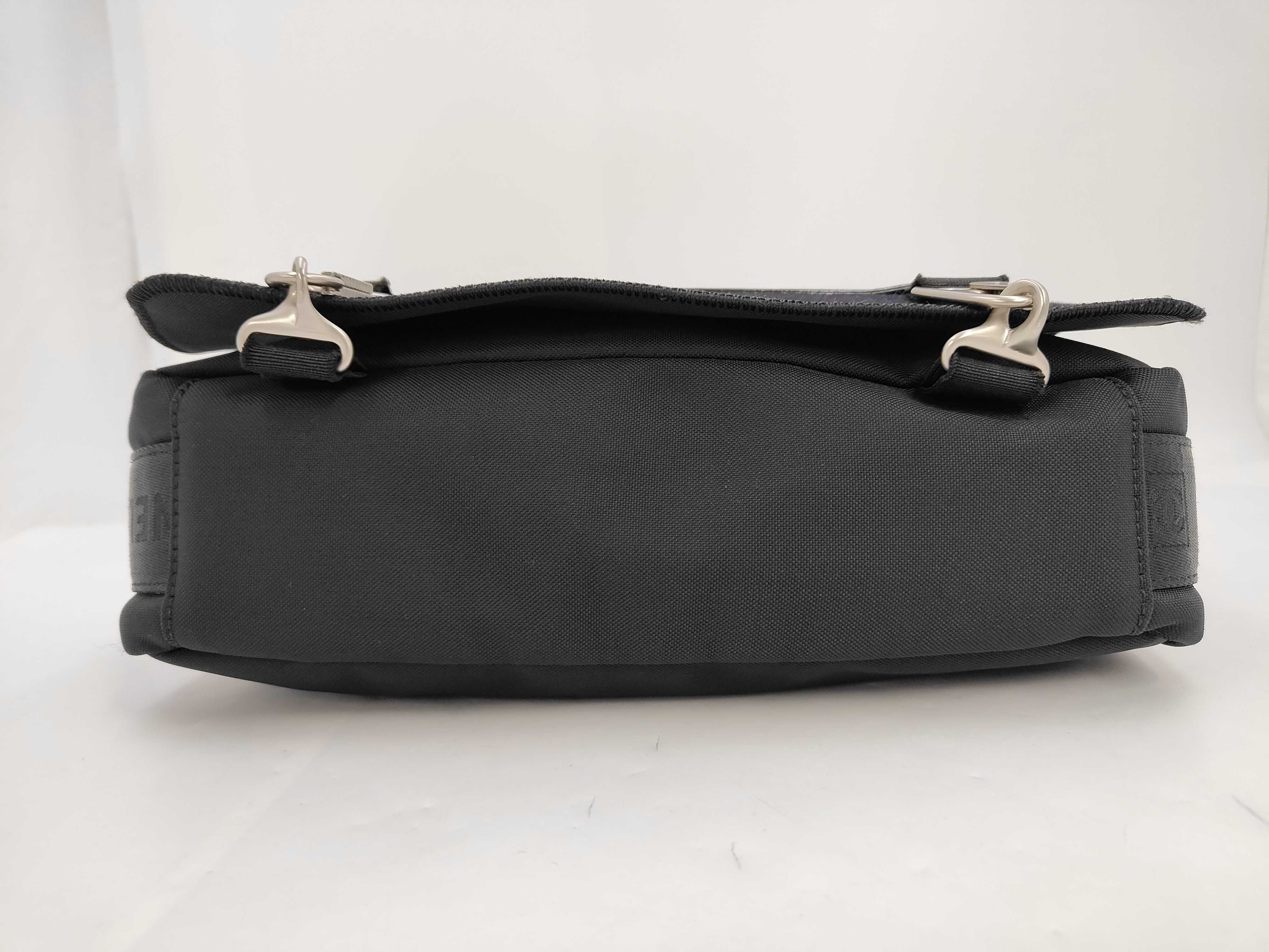 Sport Line Messenger Bag, Nylon, Black, SS Shoulder Bag — view 8