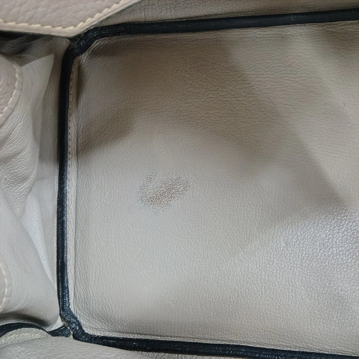 [Individually packaged] Hermes Shoulder Birkin, Taurillon Clemence leather, Turtledove Grey, Silver hardware L: 2008 — view 14