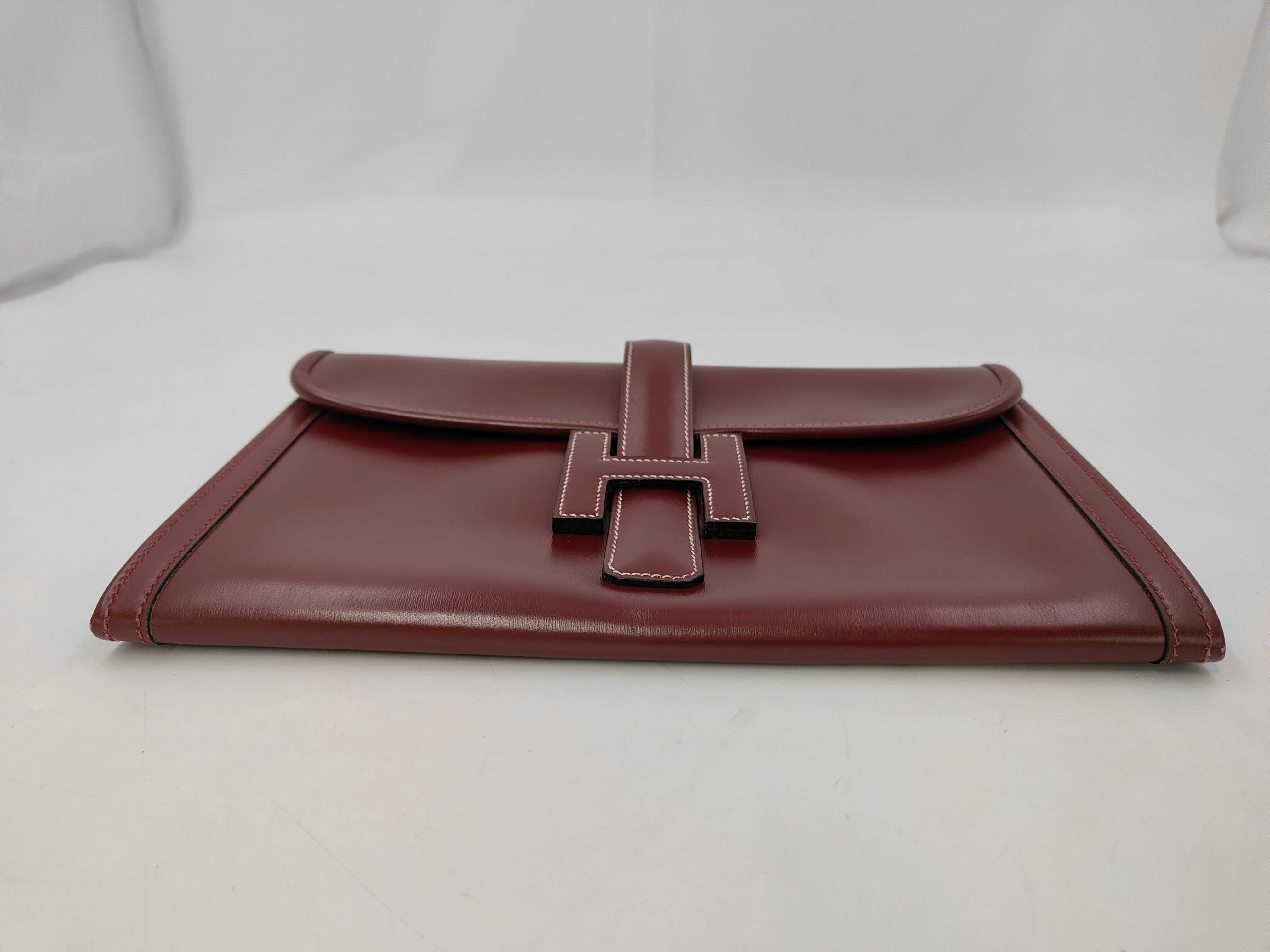 Jige PM Box Calf Rouge H Wallet (R) — view 3