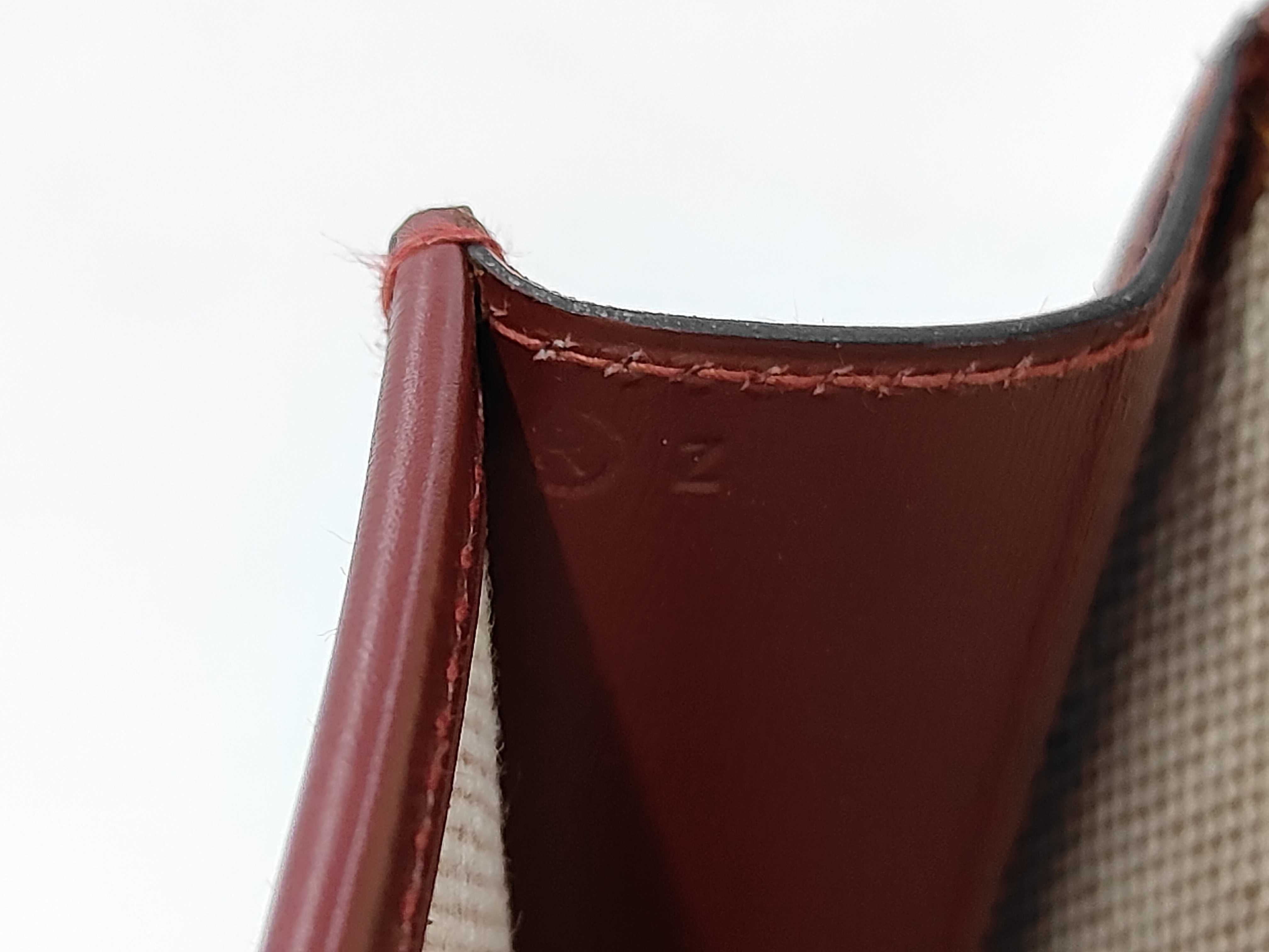 Jige PM Box Calf Rouge H Wallet (R) — view 9