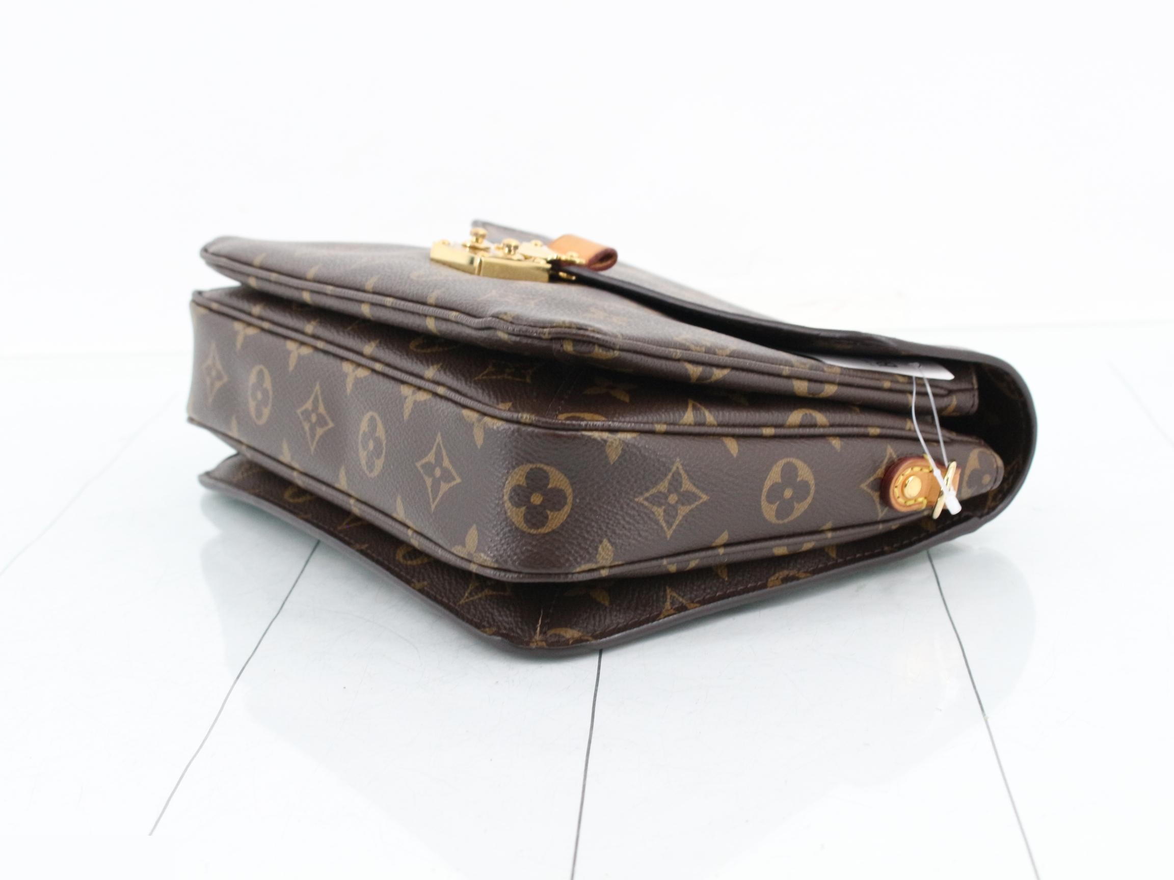 Monogram Pochette Metis MM 2-Way Handbag — view 6