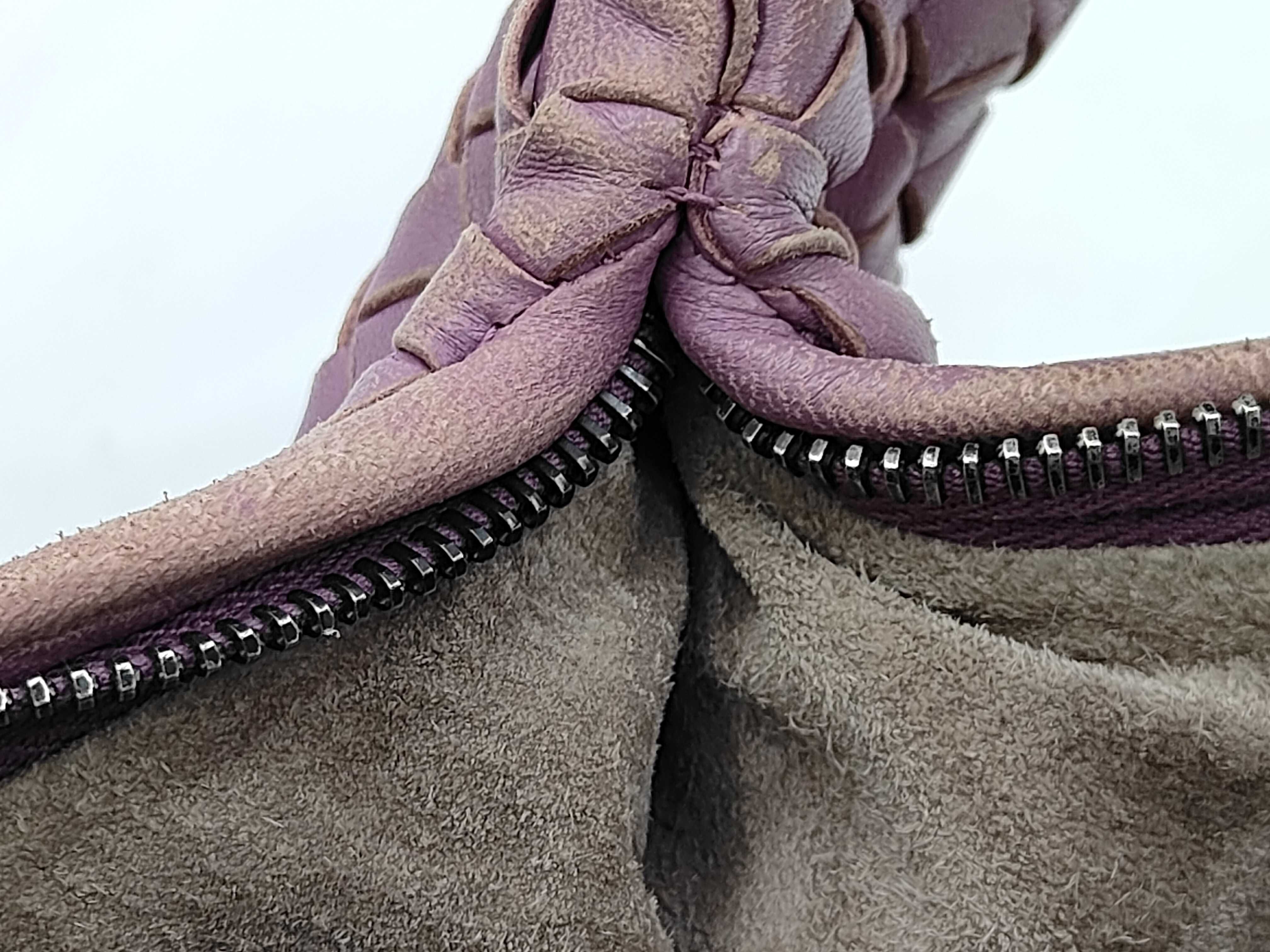 Intrecciato Hobo Handbag — view 8