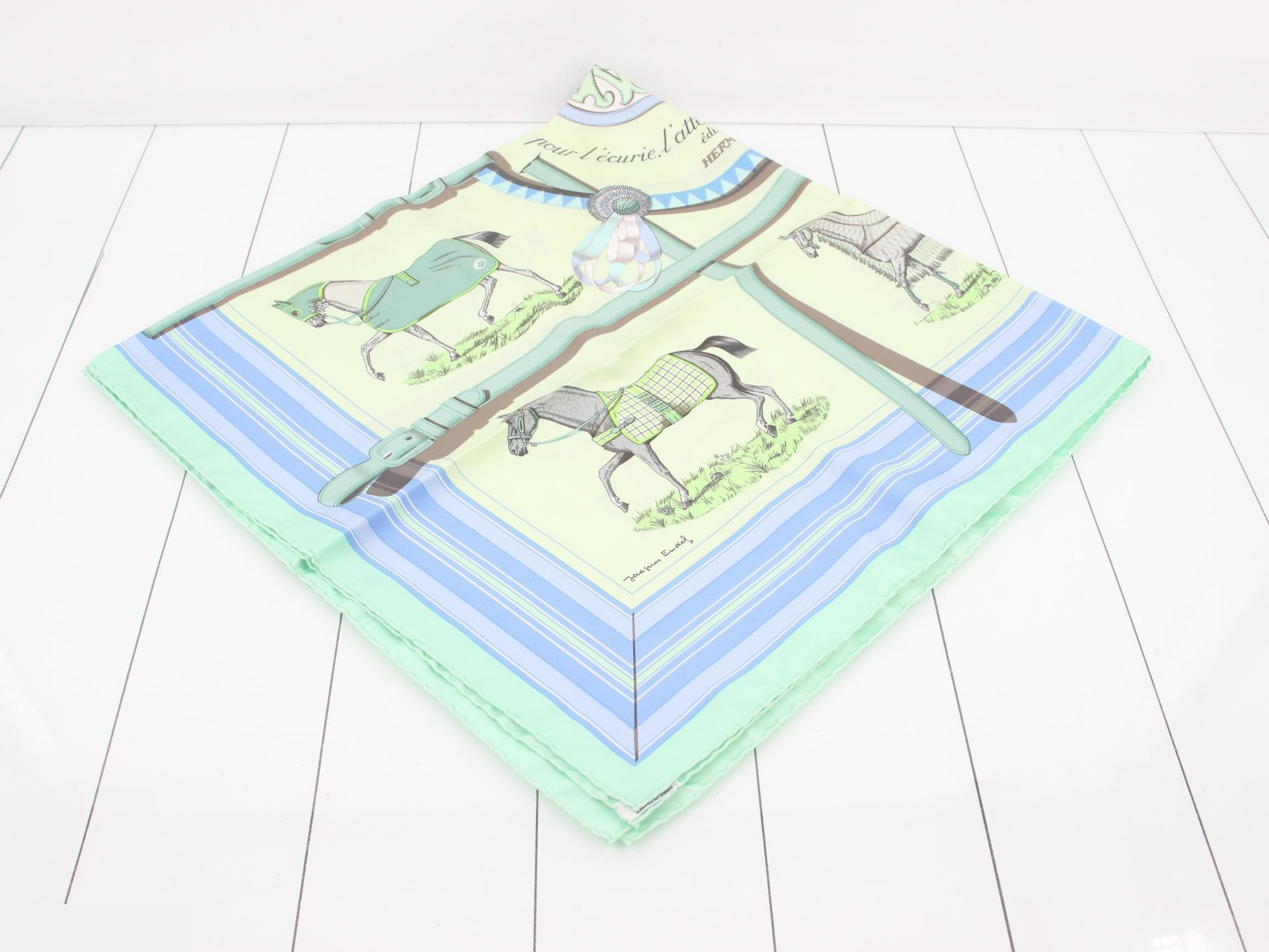 Carré 90 "Horse's Clothing and Horse's Clothes"