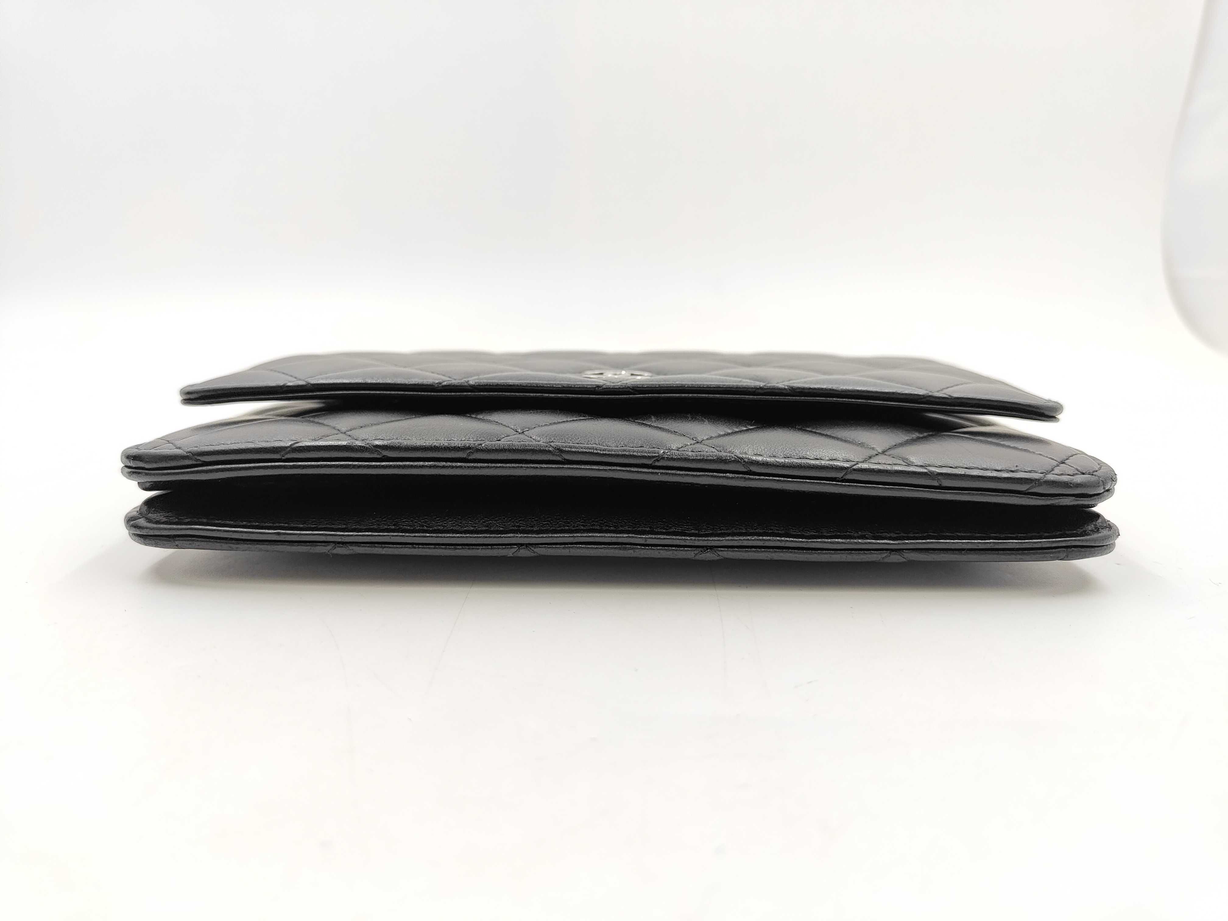 Chain Wallet, Lambskin, Black with Silver Hardware, AP0250, Shoulder Bag — view 6