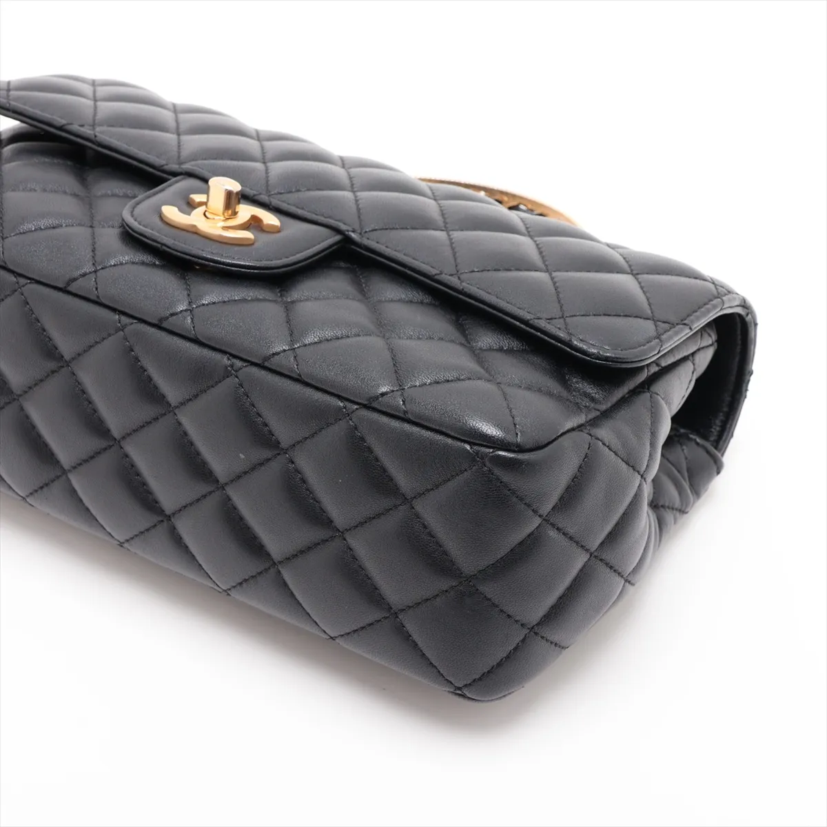 [Individually packaged] Chanel Matelassé Lambskin 2-Way Handbag, Top Handle, Black, Gold Hardware, H99A50X0, Random Plate — view 3