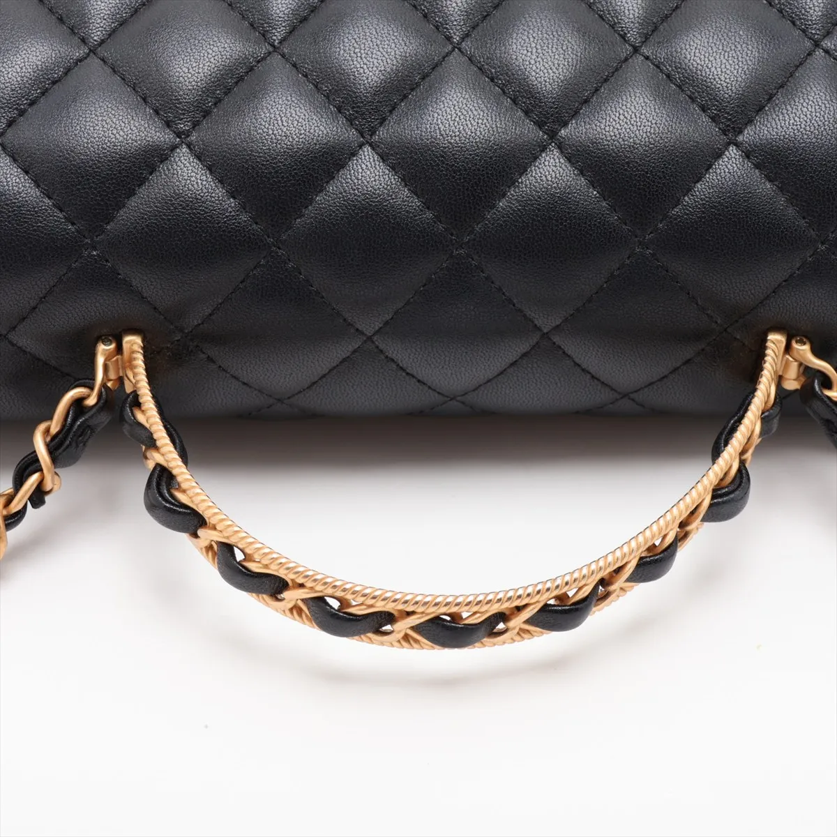 [Individually packaged] Chanel Matelassé Lambskin 2-Way Handbag, Top Handle, Black, Gold Hardware, H99A50X0, Random Plate — view 5