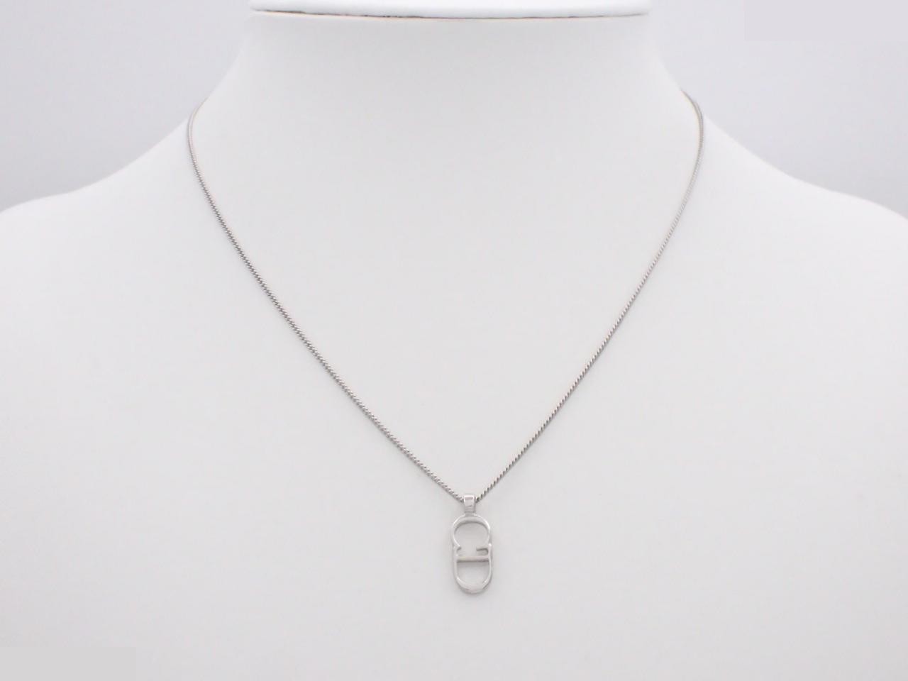 Silver necklace, chain approximately 44cm long. — view 3