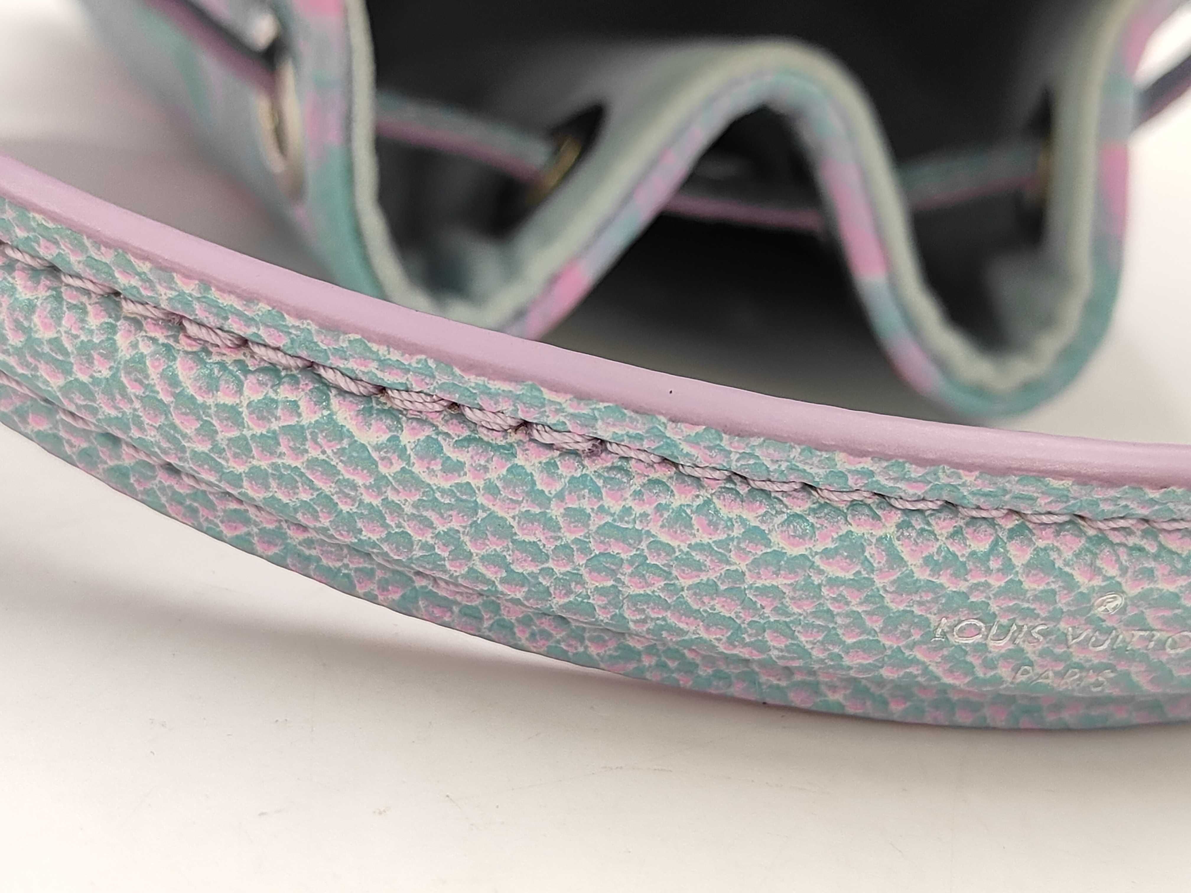 Blue x Pink Bucket Bag Shoulder Bag — view 4