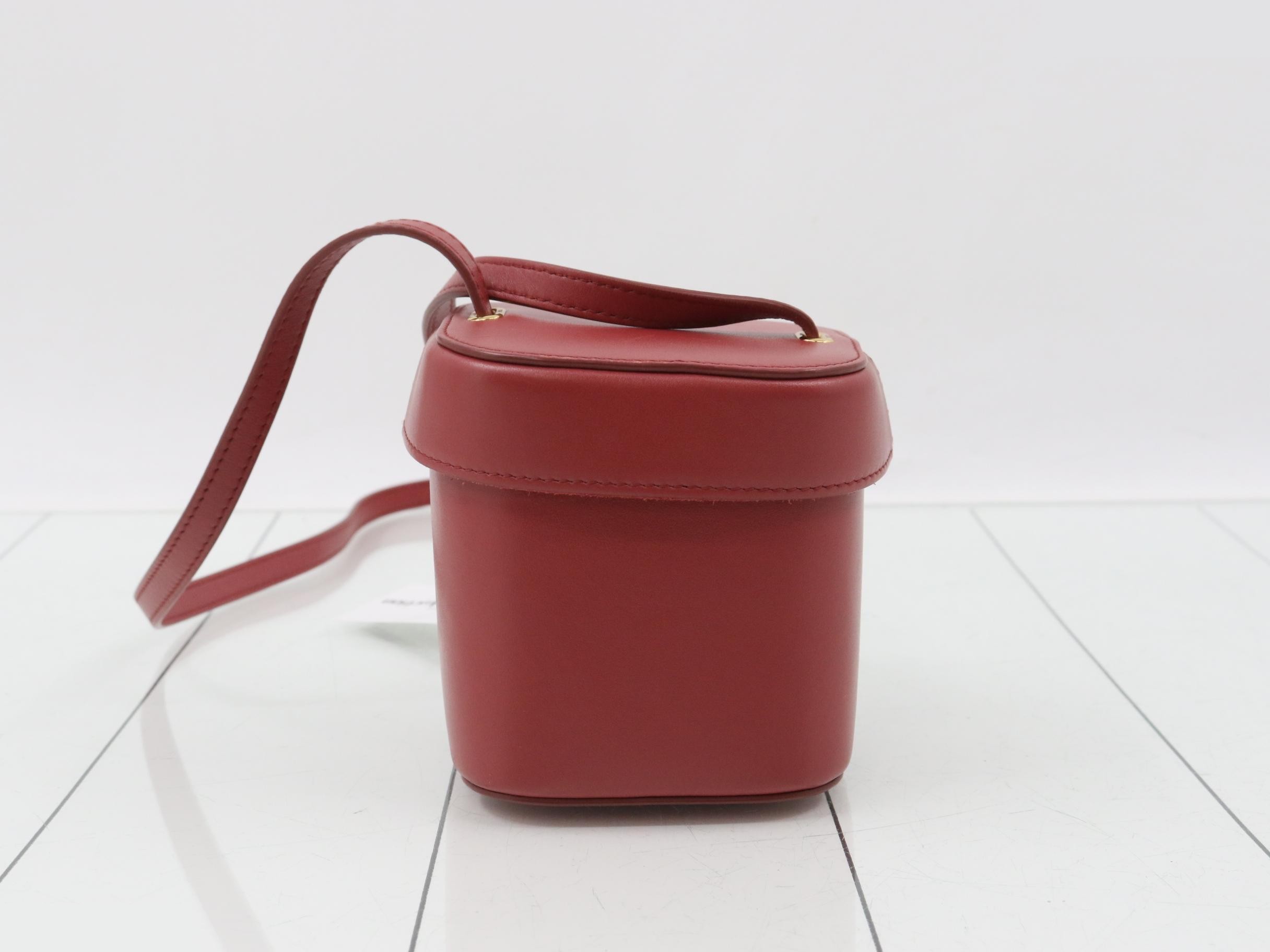 Cuir Triomphe Leather Shoulder Bag — view 2