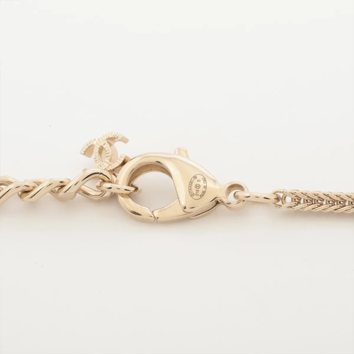 Cocomark Camellia B18B Necklace Resin x GP x Rhinestone Gold — view 3