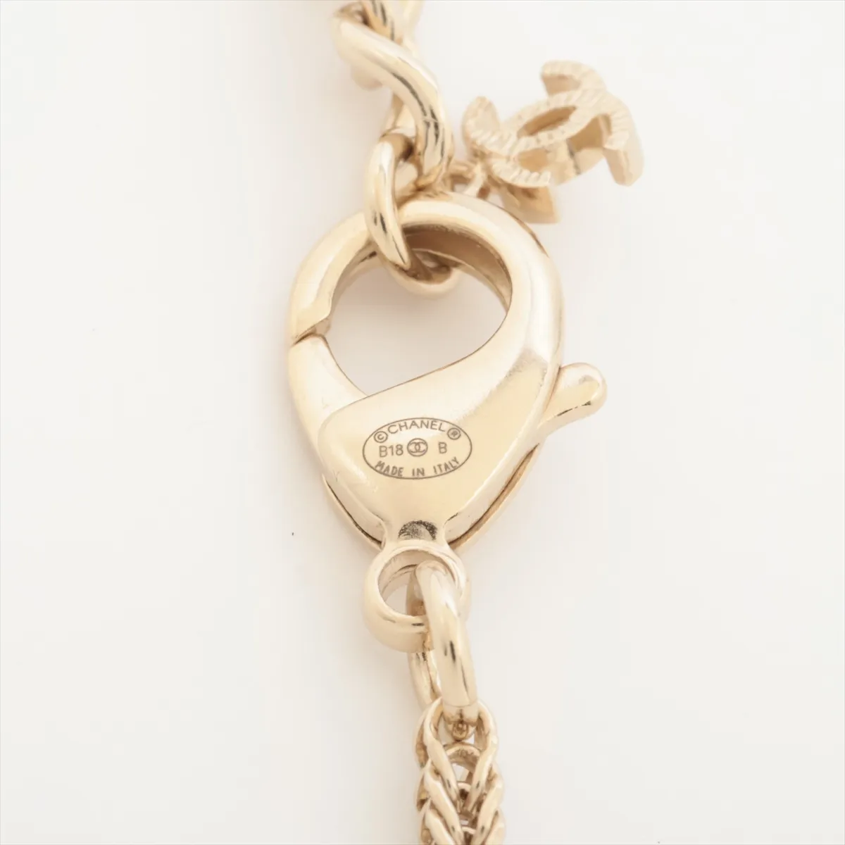 Cocomark Camellia B18B Necklace Resin x GP x Rhinestone Gold — view 4