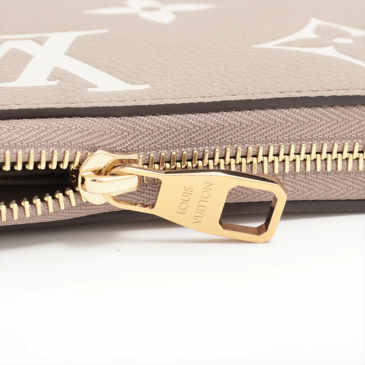 Bicolor Monogram Empreinte Zippy Wallet M28793 Beige Round Zip Wallet (RFID detected) — view 13