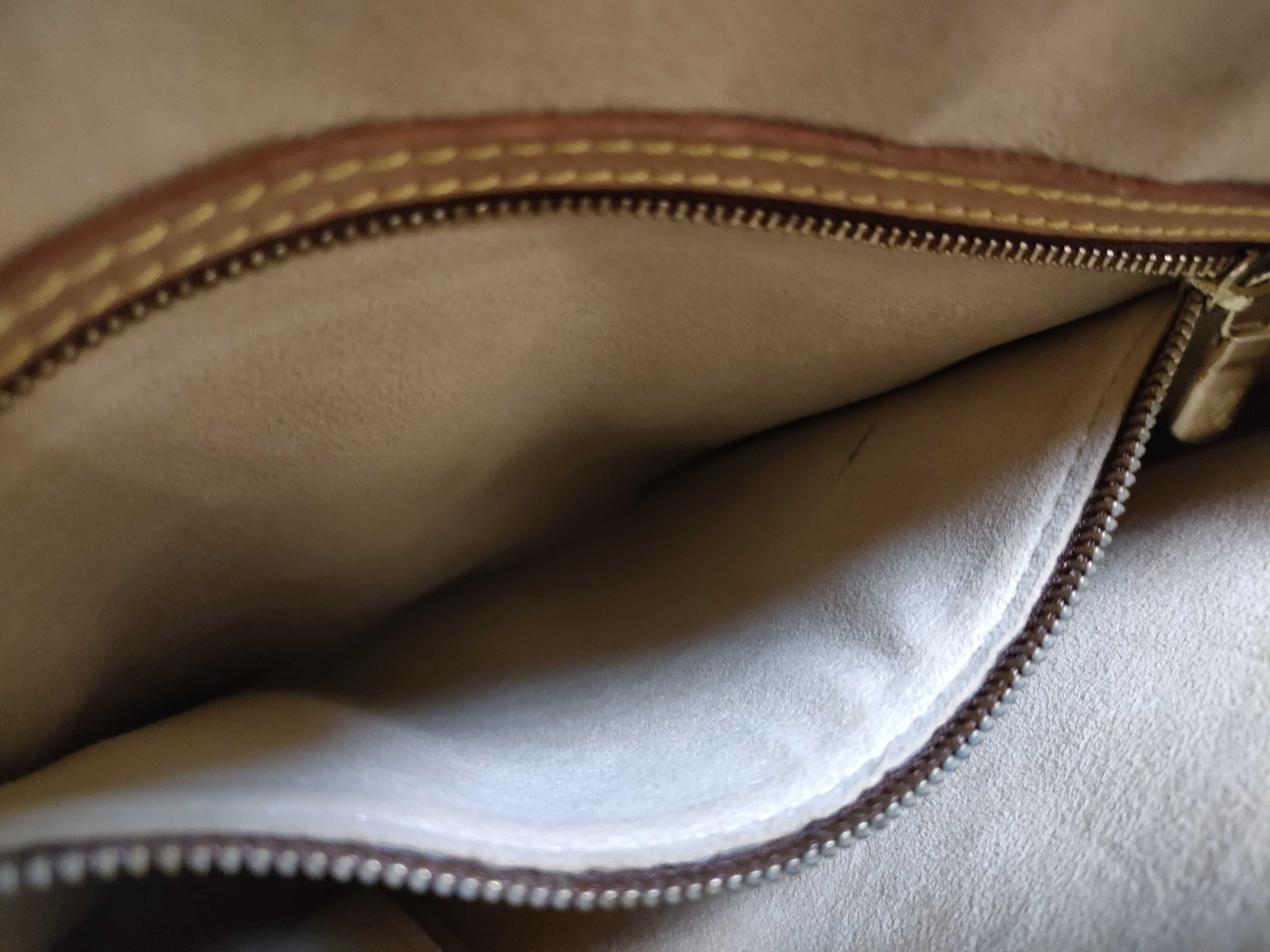 Monogram HK- M51145 Monogram Looping GM Shoulder Bag — view 12