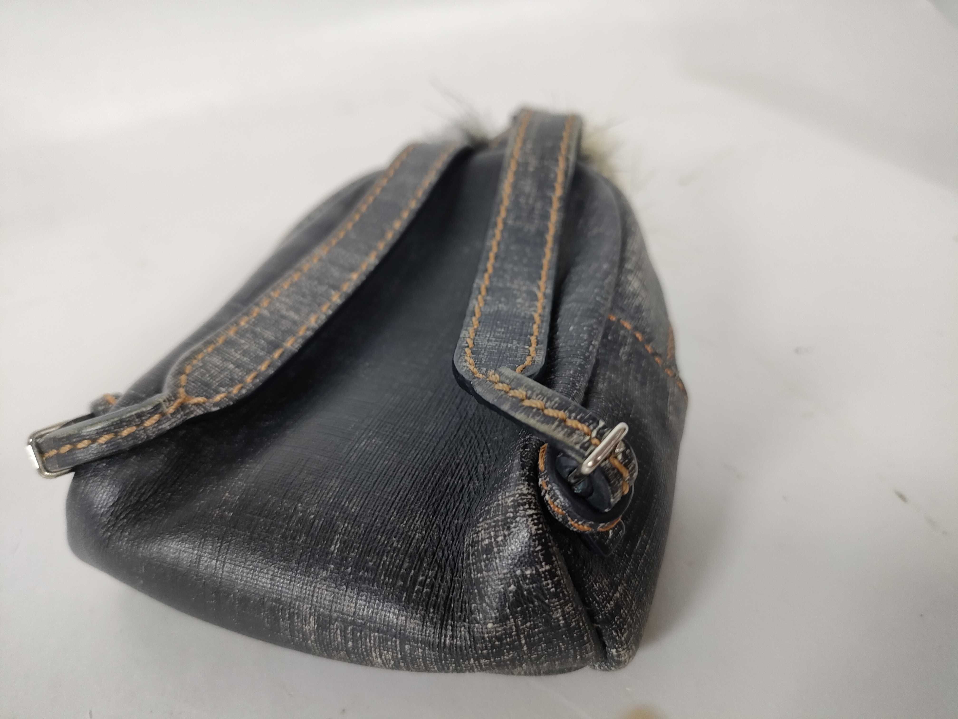 Holder Charm Key Case — view 4