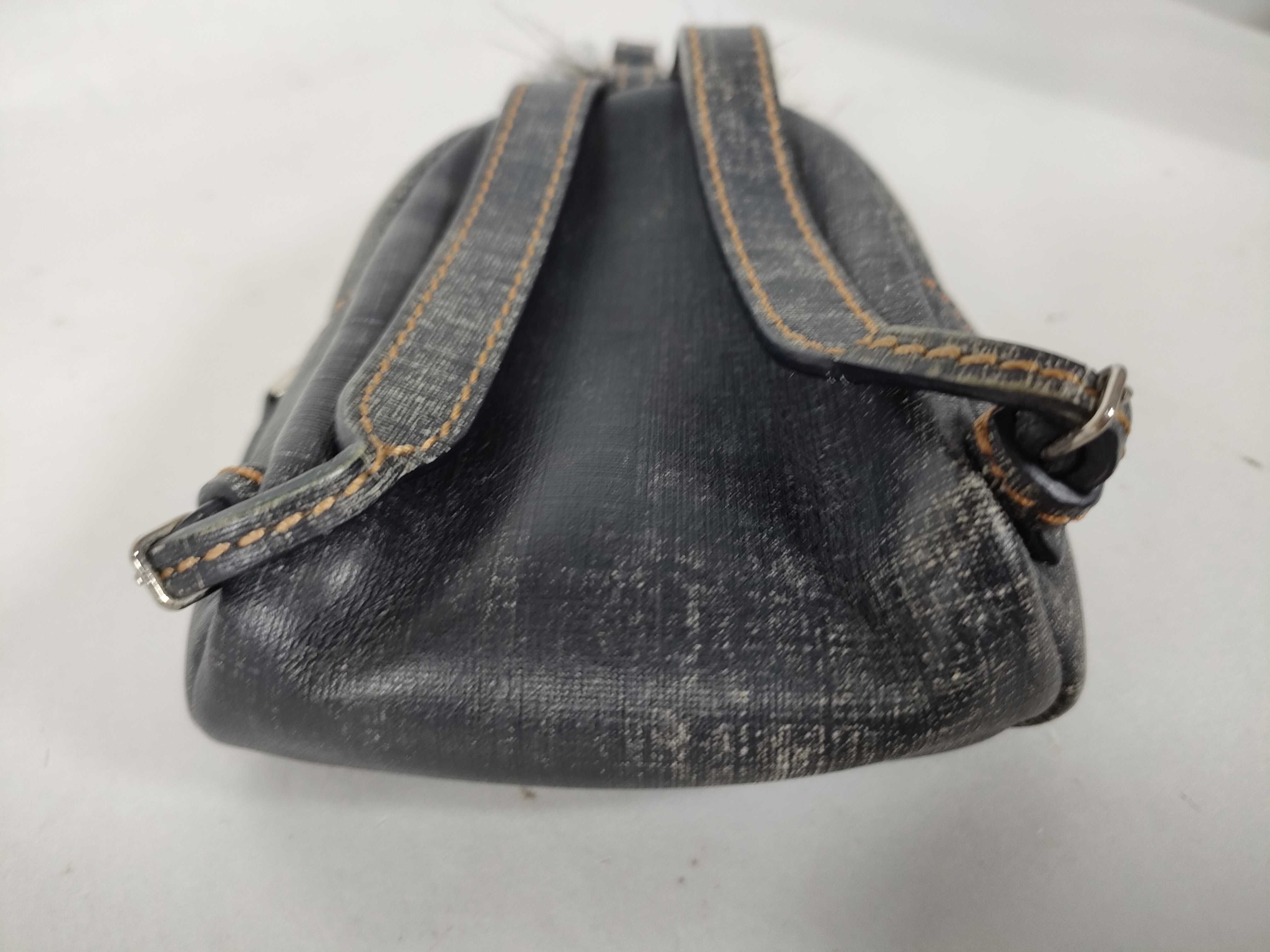 Holder Charm Key Case — view 5