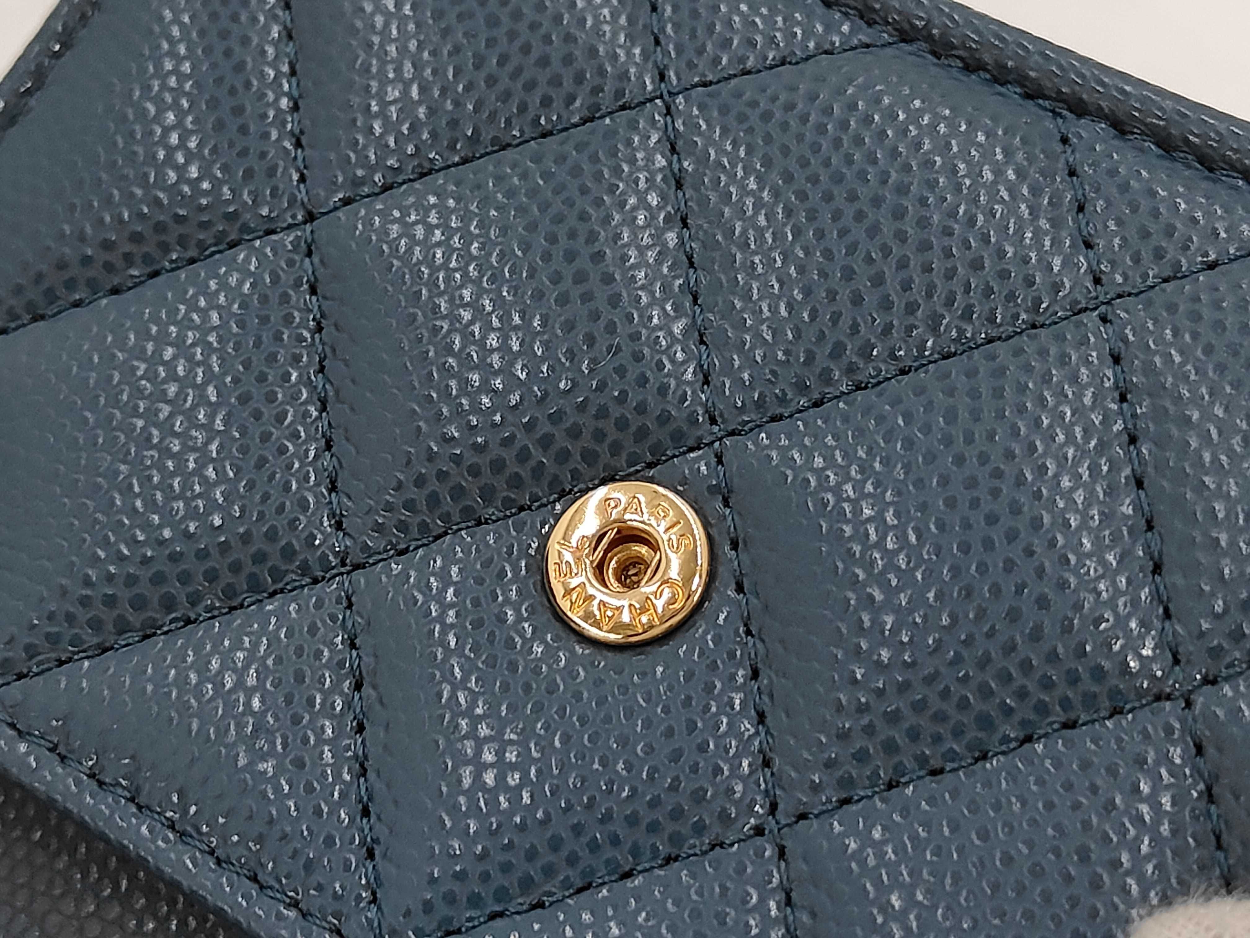 wallet — view 4