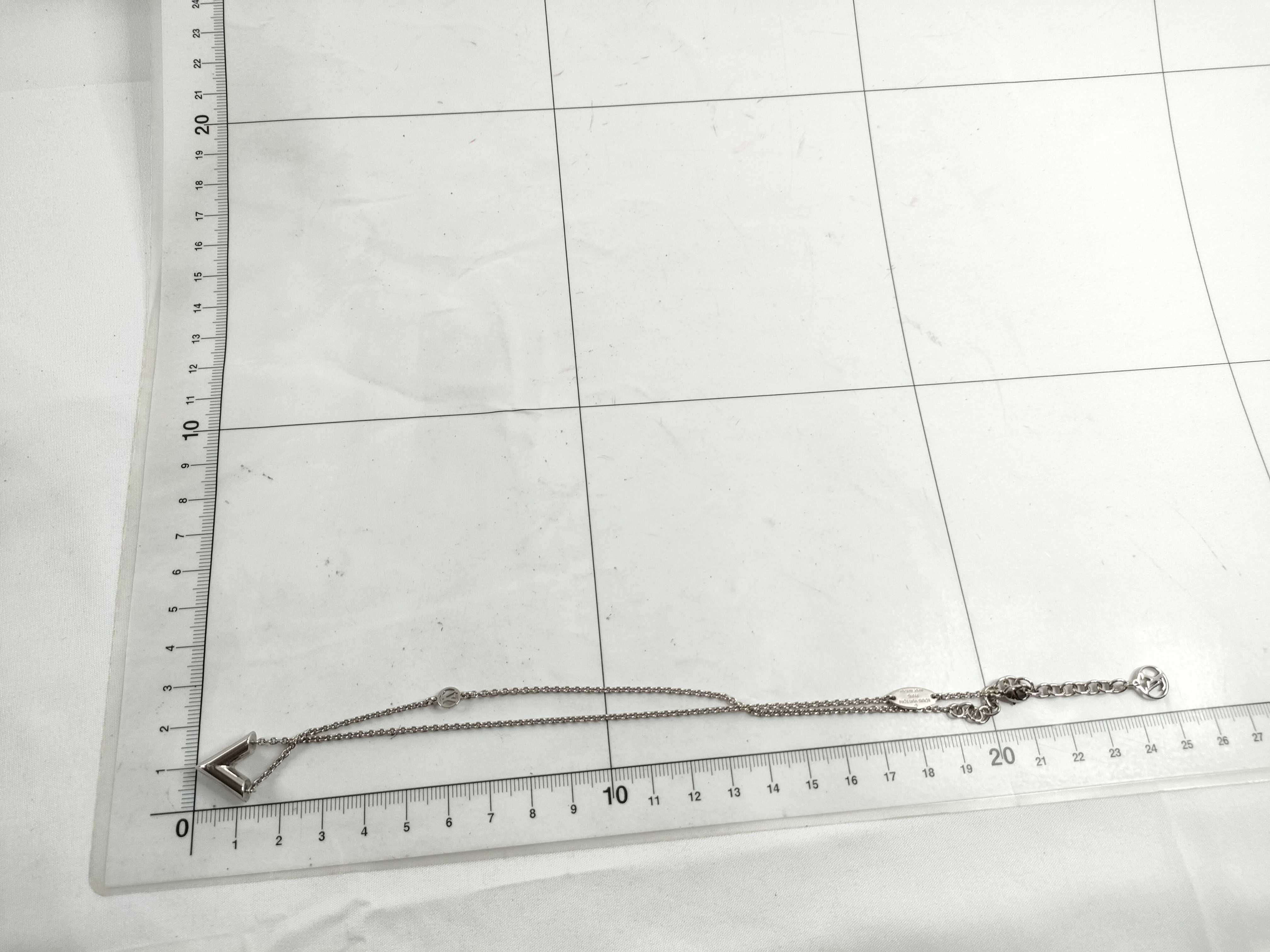 M63197 Louis Vuitton Necklace — view 10