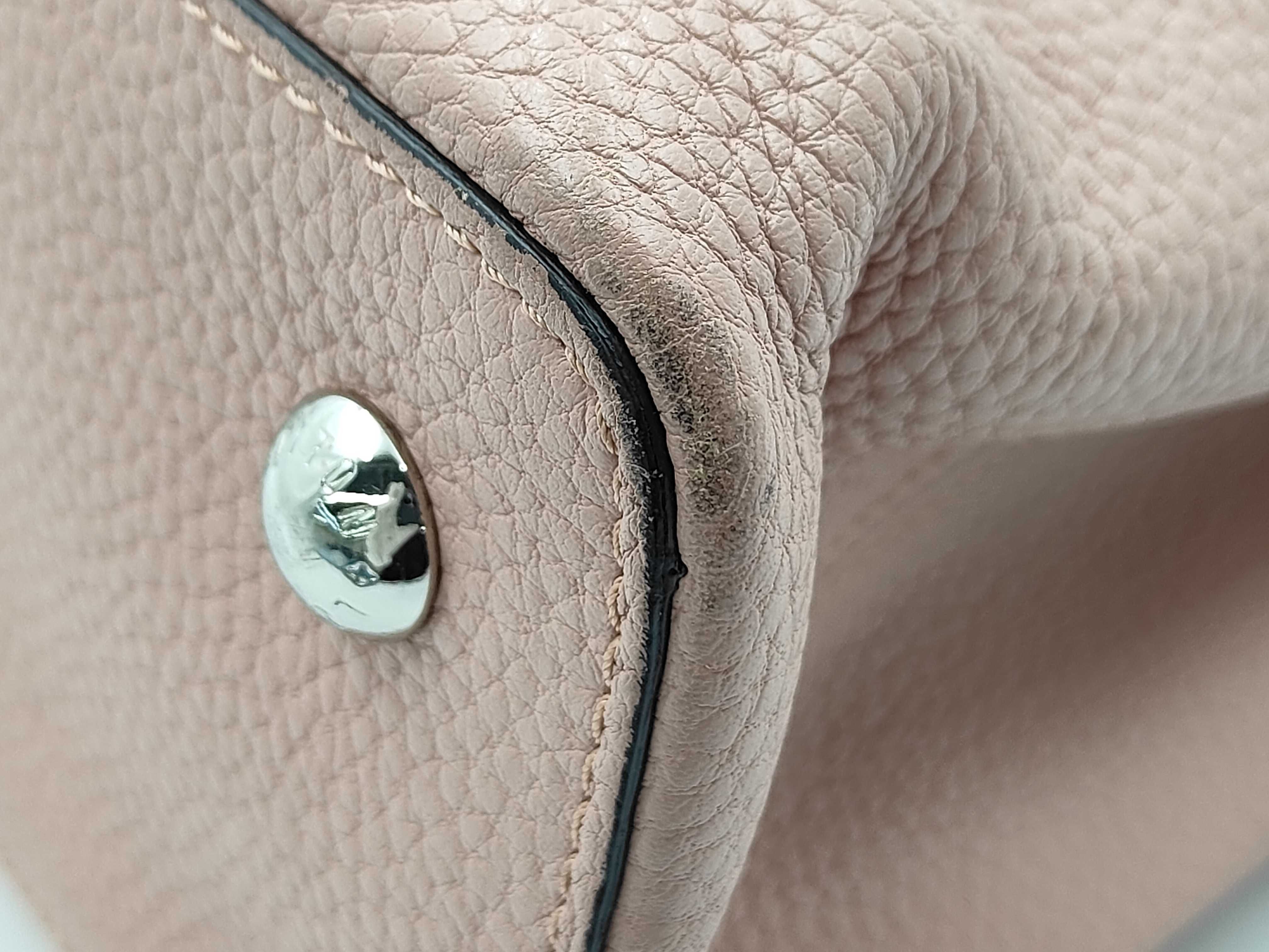 Taurillon Capucines PM M42258 AH0166 2-way Handbag — view 6