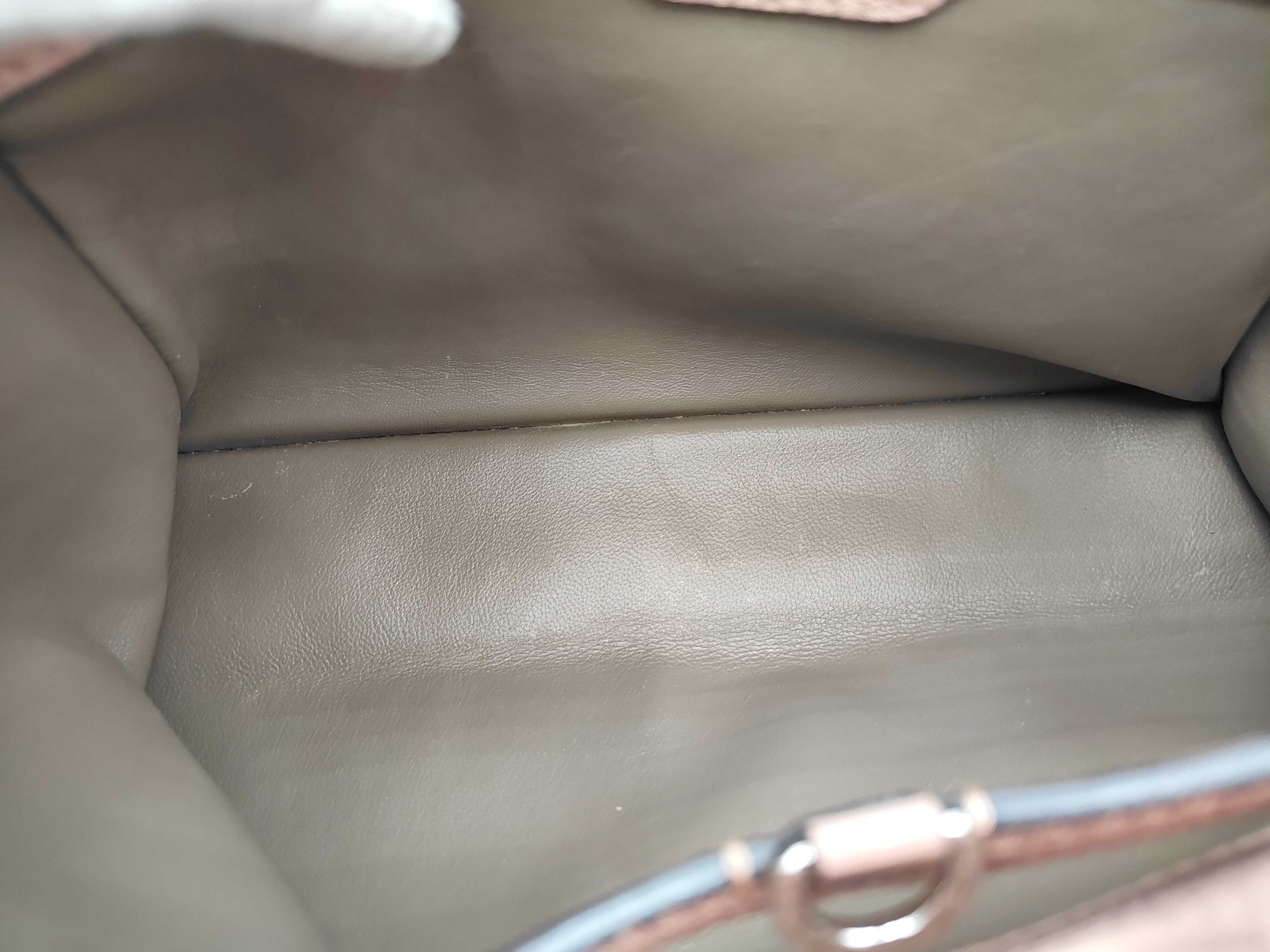 Taurillon Capucines PM M42258 AH0166 2-way Handbag — view 10