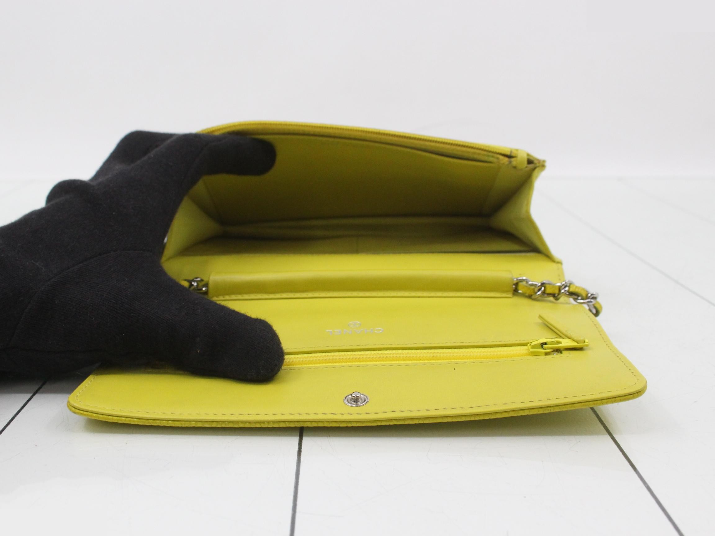 Shoulder bag — view 4
