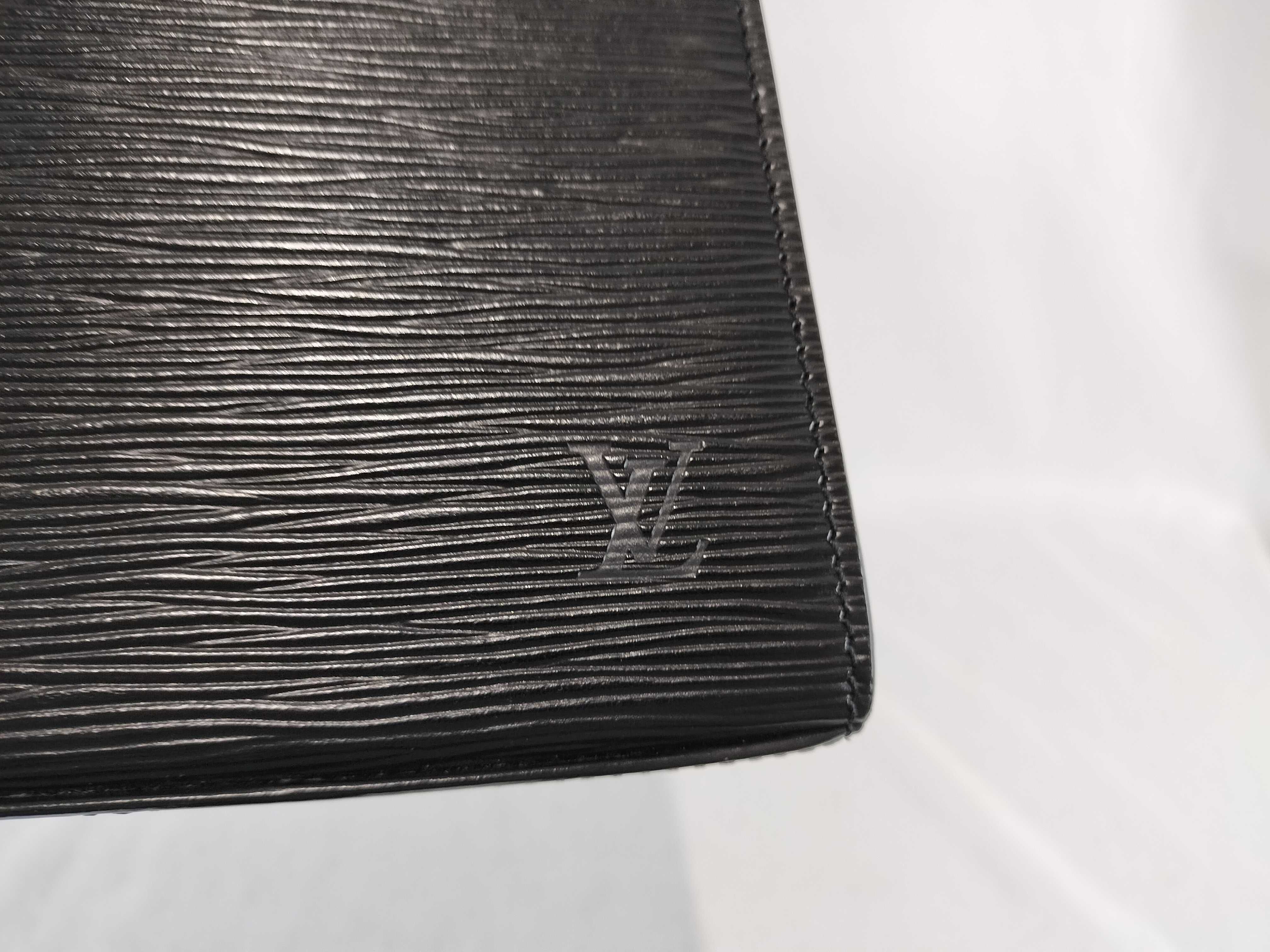 Epi Malzerbes Black Handbag — view 8