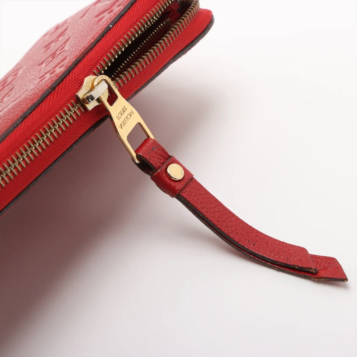 Empreinte Zippy Wallet M61865 SP1194 Cerise Round Zip Wallet — view 13