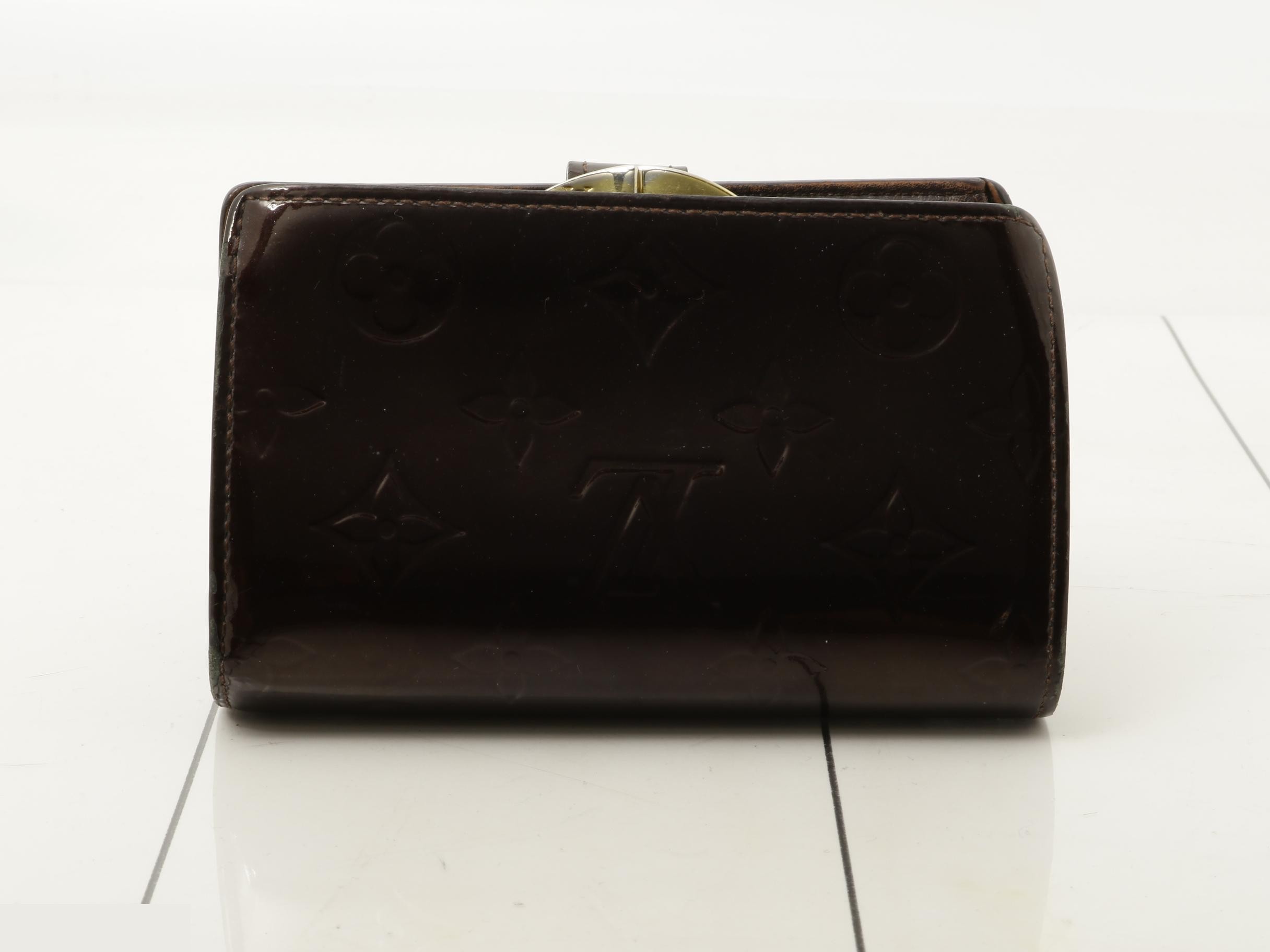 Amarant coin purse — view 2