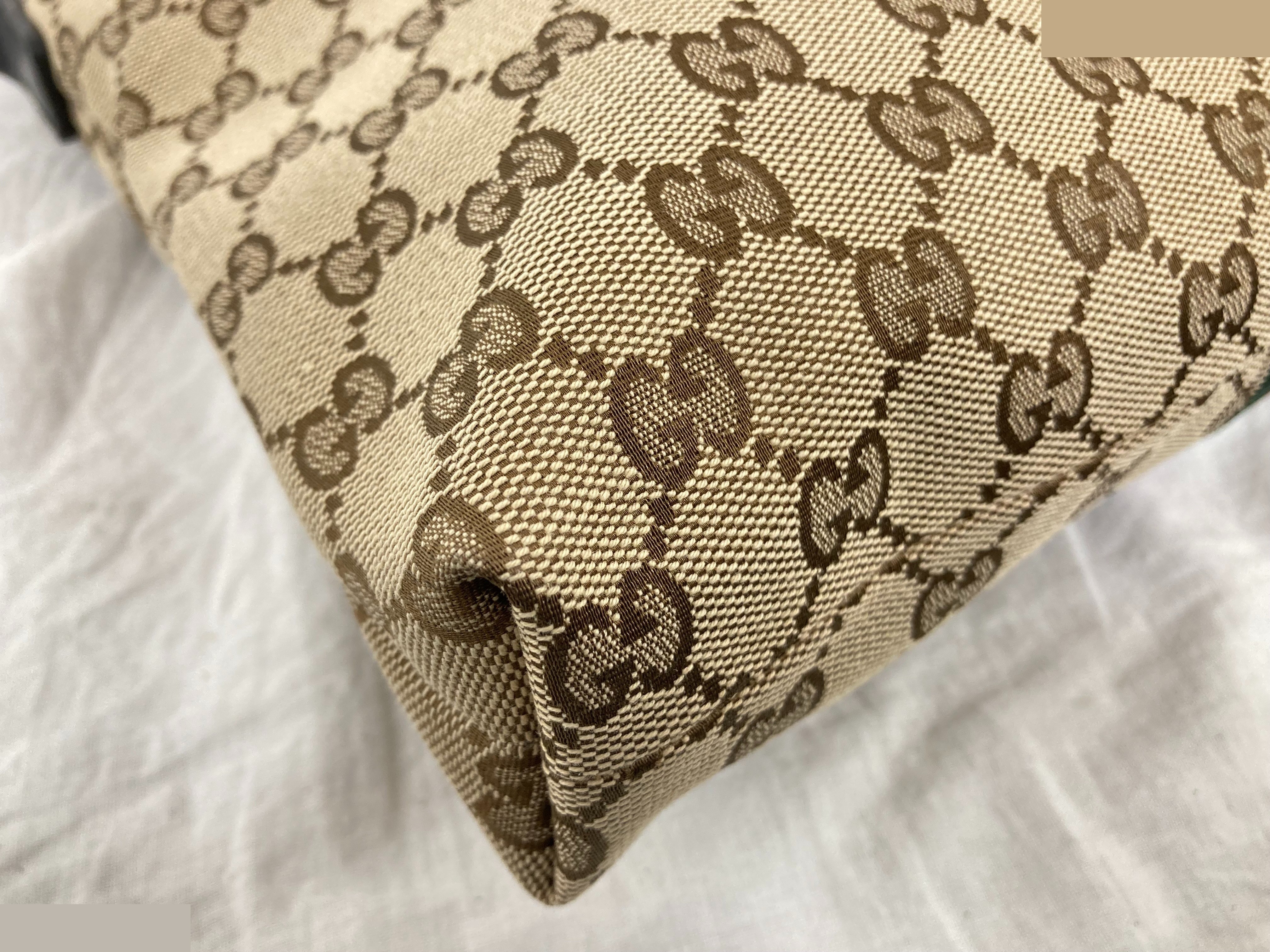 GG Canvas (Bag) - Shoulder Bag — view 3