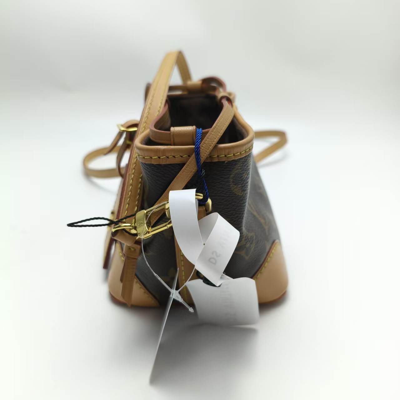 【*Shipped from: China*】LOUIS VUITTON Noe PU Shoulder Bag — view 4