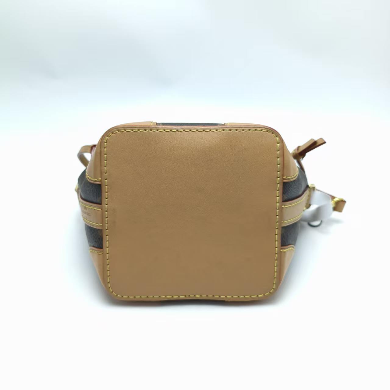 【*Shipped from: China*】LOUIS VUITTON Noe PU Shoulder Bag — view 5