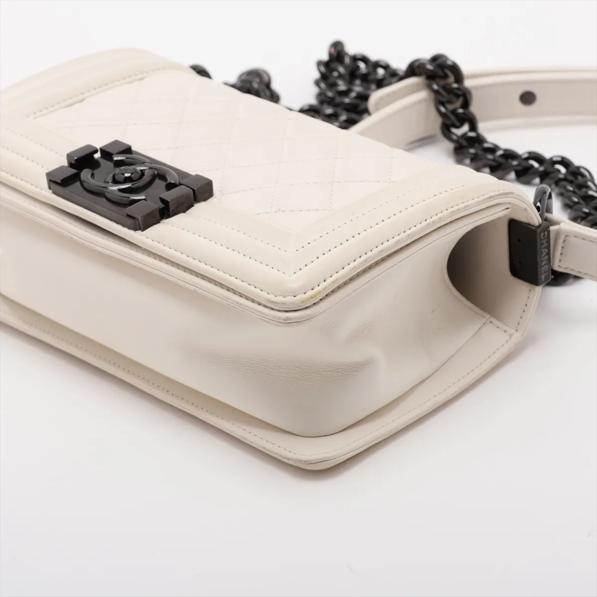 Boy Chanel 20 Small Lambskin Chain Shoulder Bag, White with Black Hardware, 25404792, Serial Number 25-series, A67085 — view 3