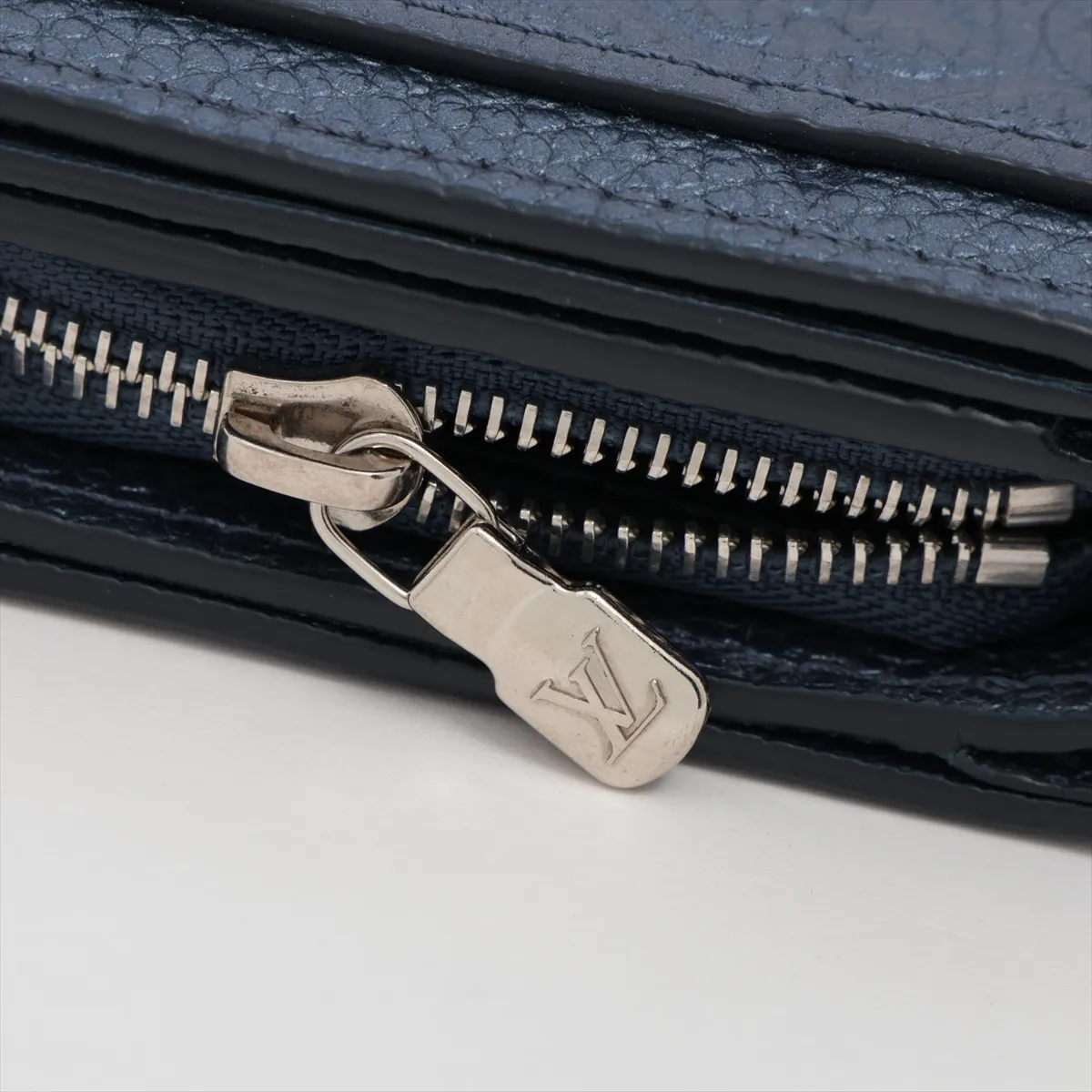 Monogram Empreinte Portefeuille Claire M80943 Metallic Blue Compact Wallet (RFID detected) — view 9