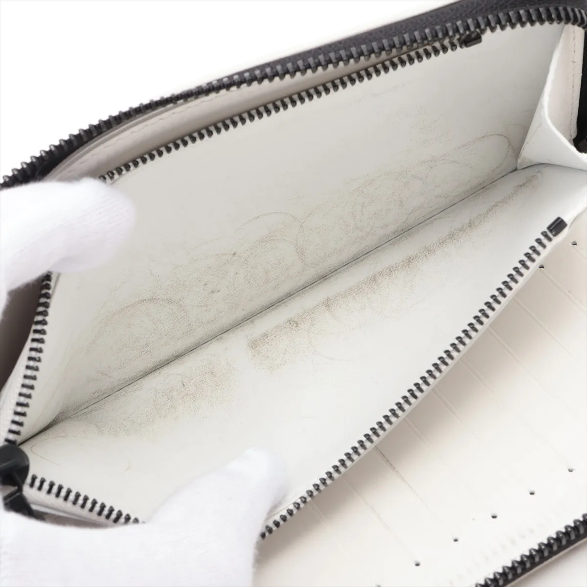 Monogram Shadow Zippy Wallet Vertical M83381 White x Navy Round Zip Wallet (RFID detected) — view 5