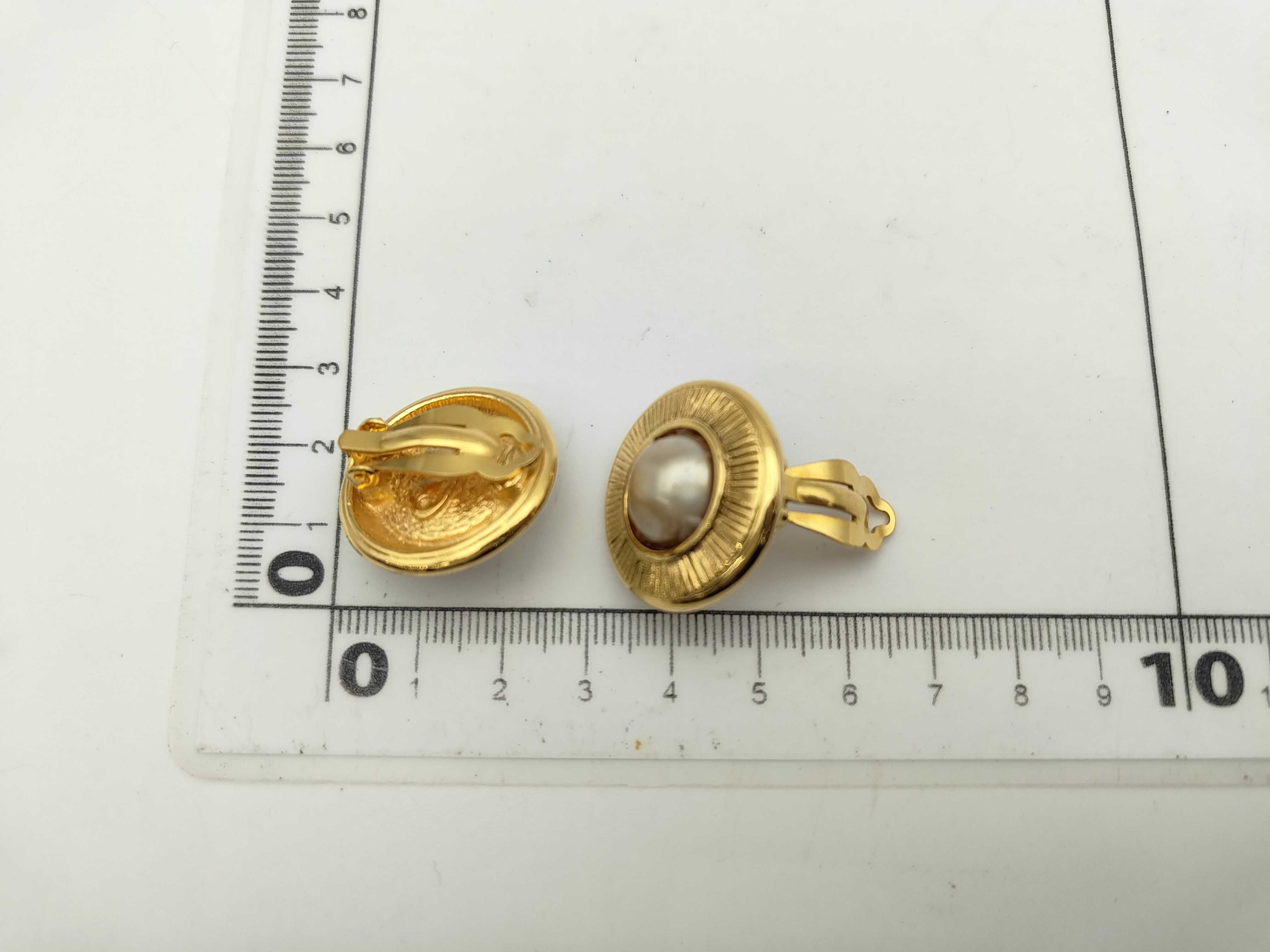 Round/Pearl/Come Mark Earrings — view 6