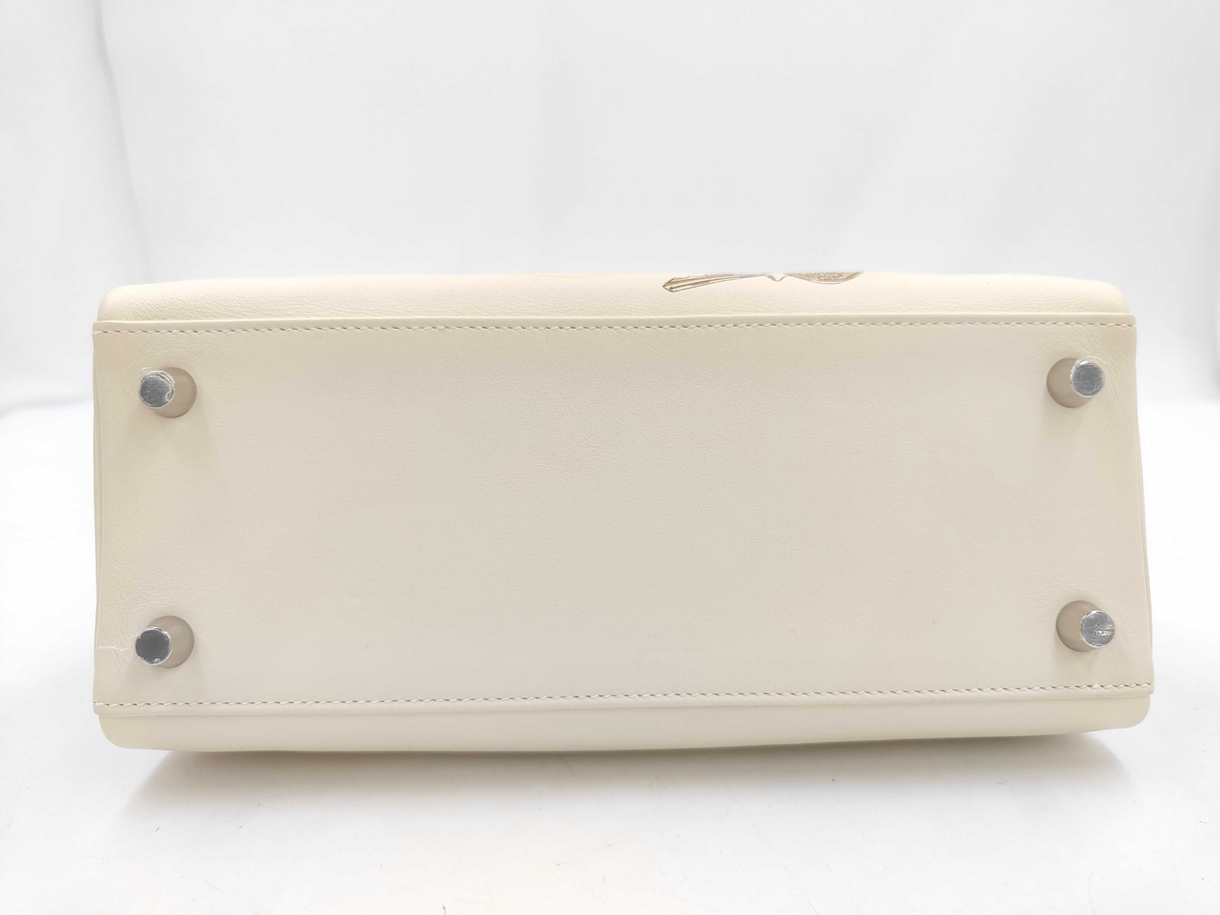 Kelly In & Out 25 Swift Nata Silver Hardware Z Stamp Handbag — view 3
