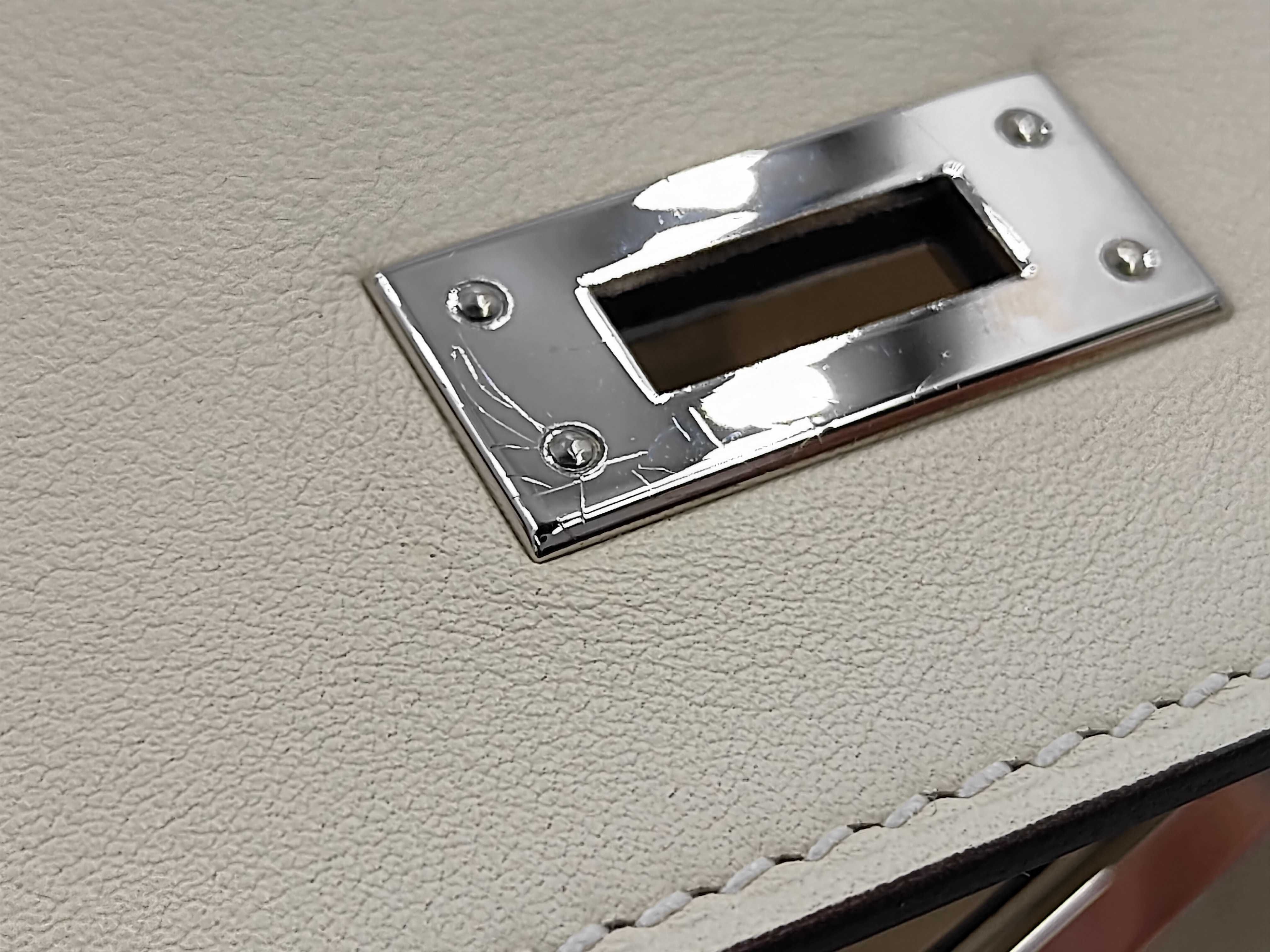 Kelly In & Out 25 Swift Nata Silver Hardware Z Stamp Handbag — view 7