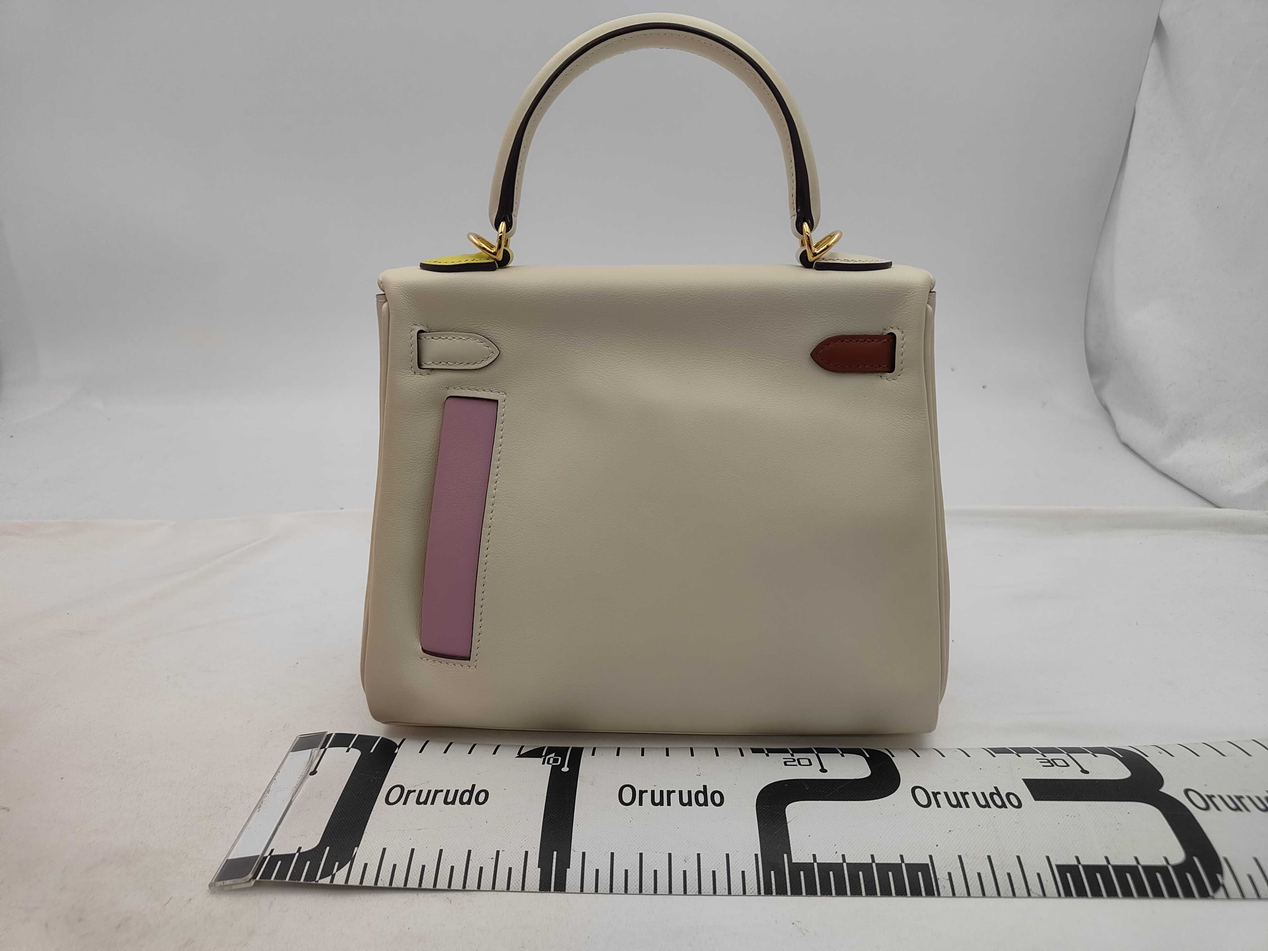 Kelly 25 Colourmatic, U stamp (2022), inside stitching, Nata/Cuivre/Lime/Mauve Sylvestre/Bleu Brume, gold hardware, Swift leather handbag — view 2