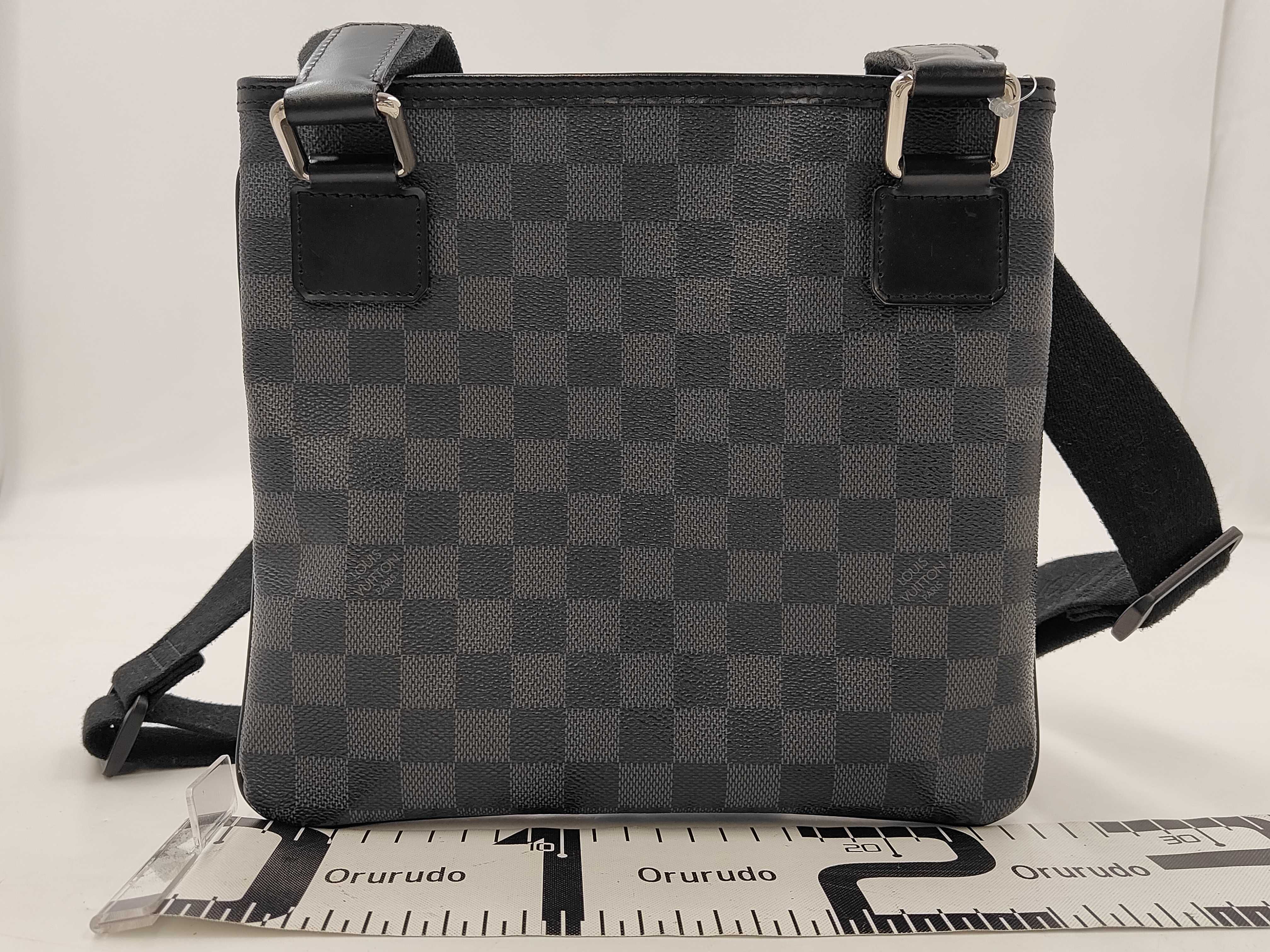 Damier Graphite Thomas N58028 Shoulder Bag — view 2