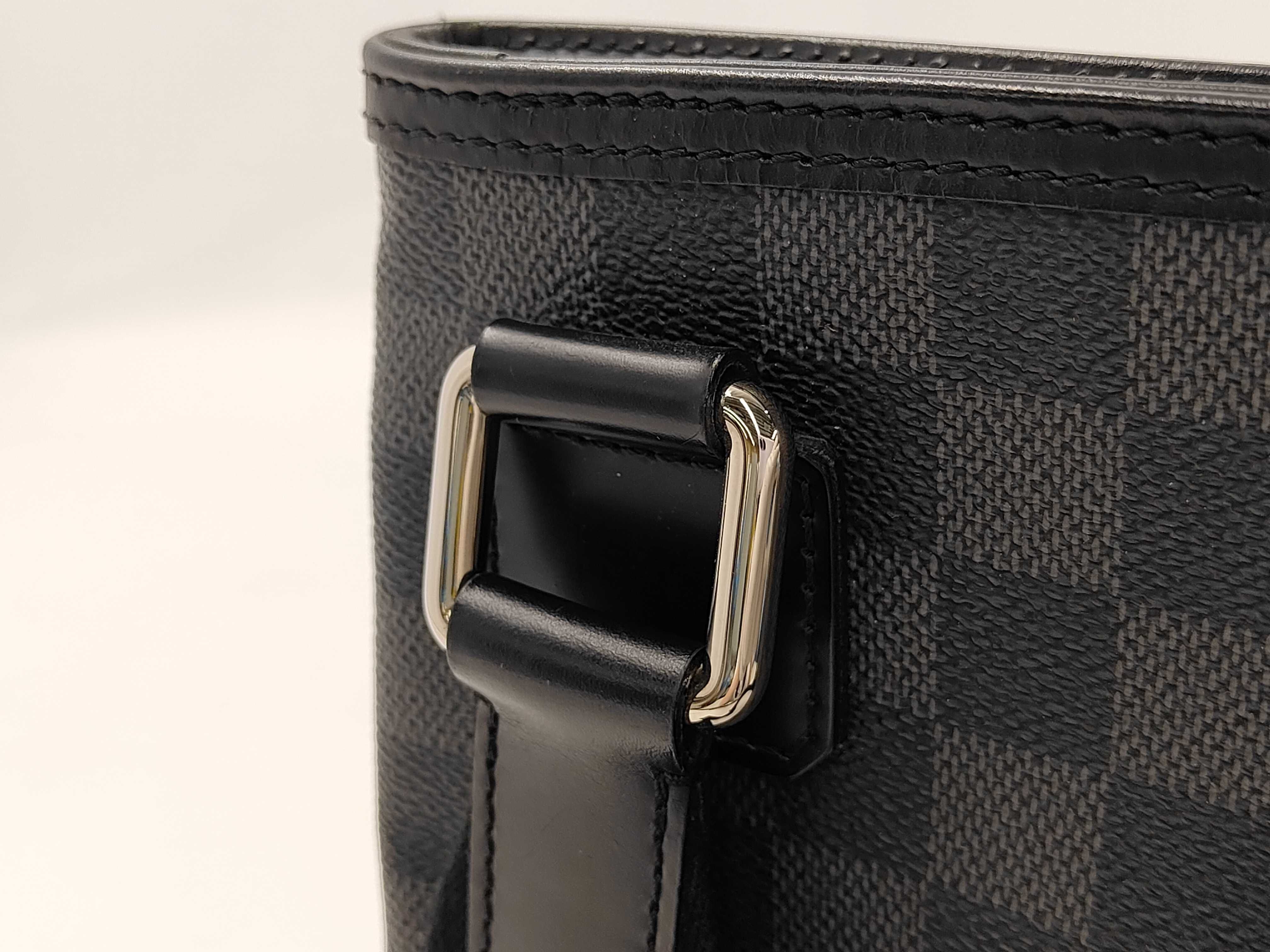 Damier Graphite Thomas N58028 Shoulder Bag — view 5
