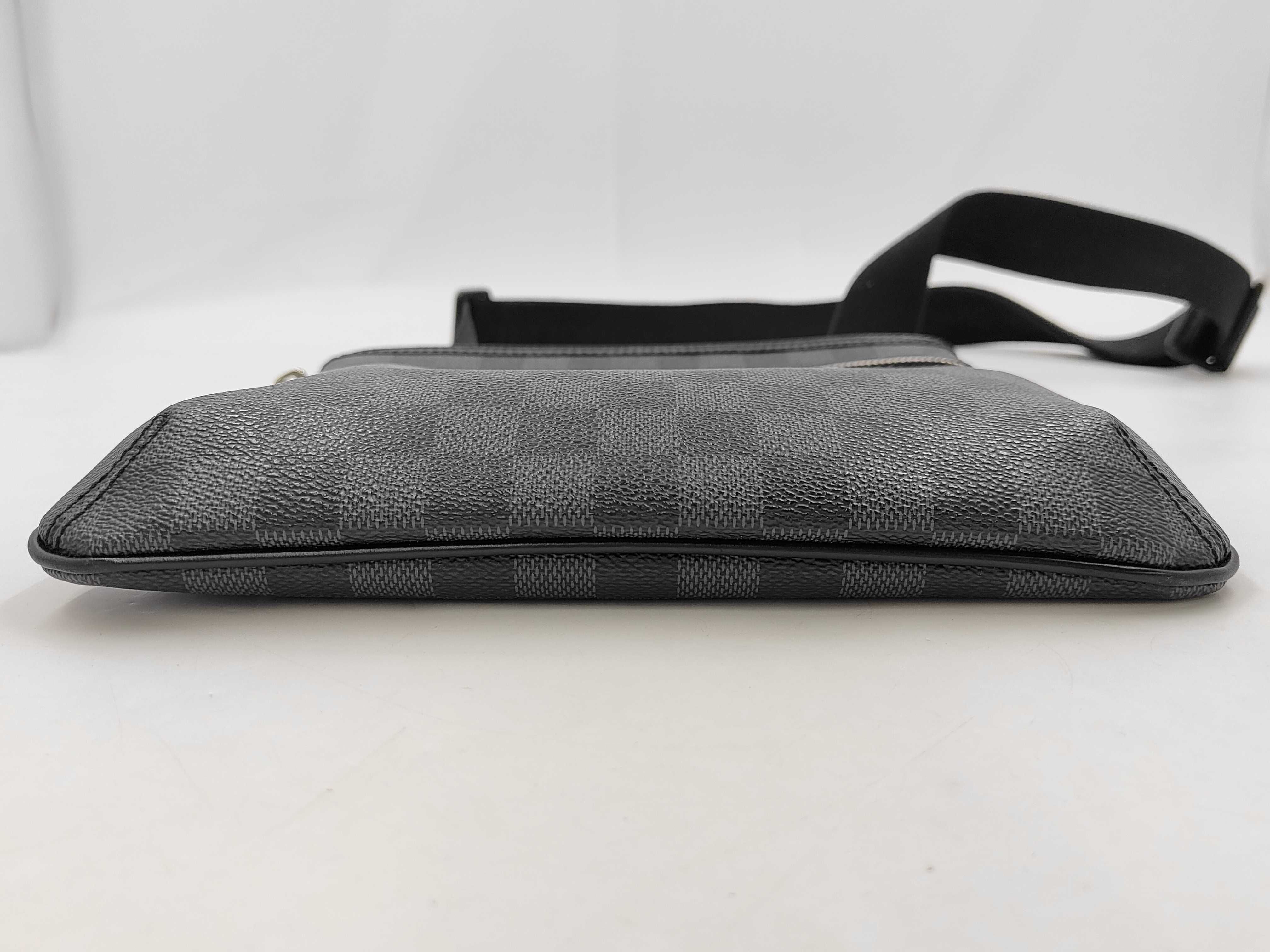 Damier Graphite Thomas N58028 Shoulder Bag — view 7