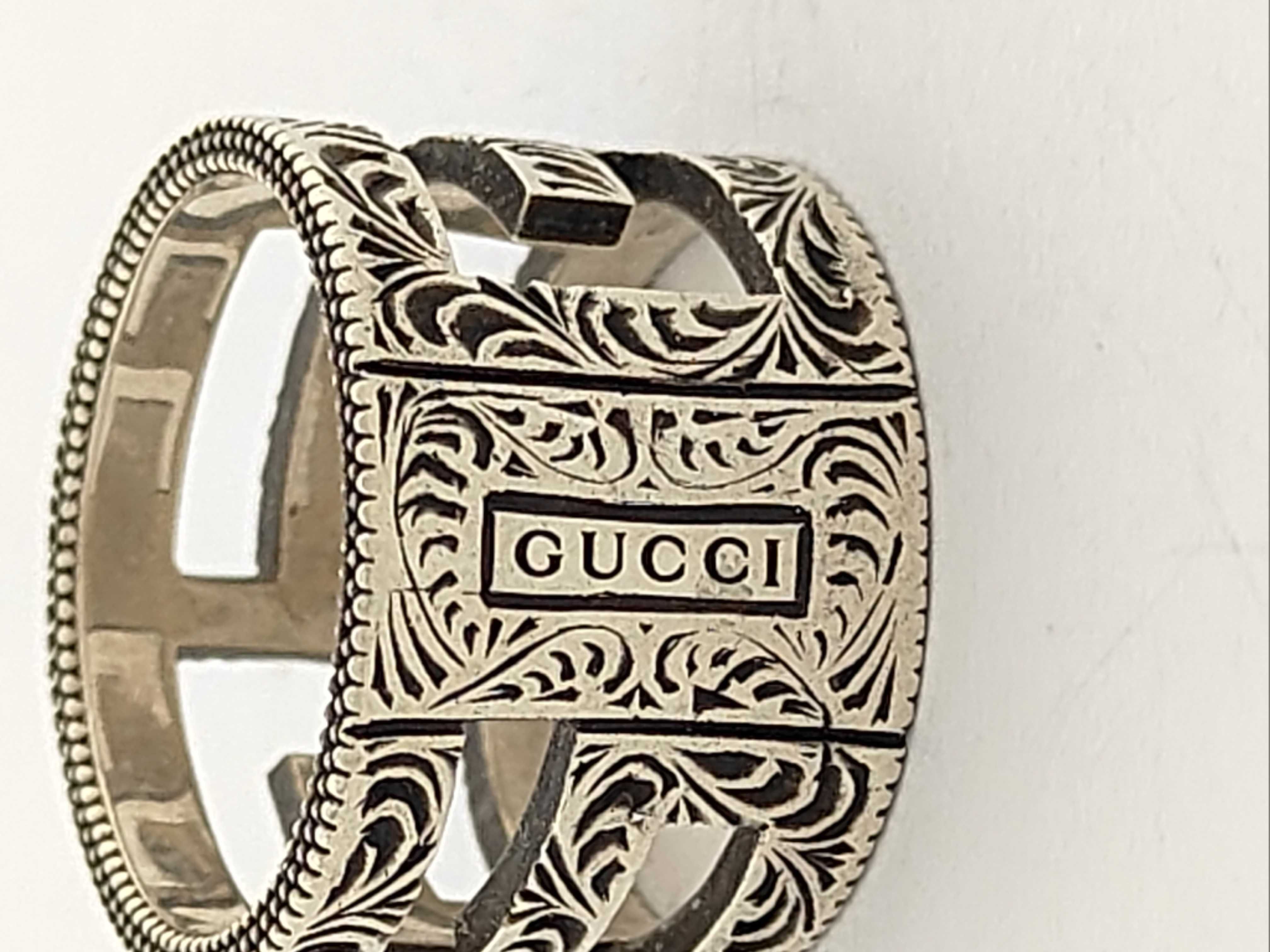 silver ring with box. — view 6