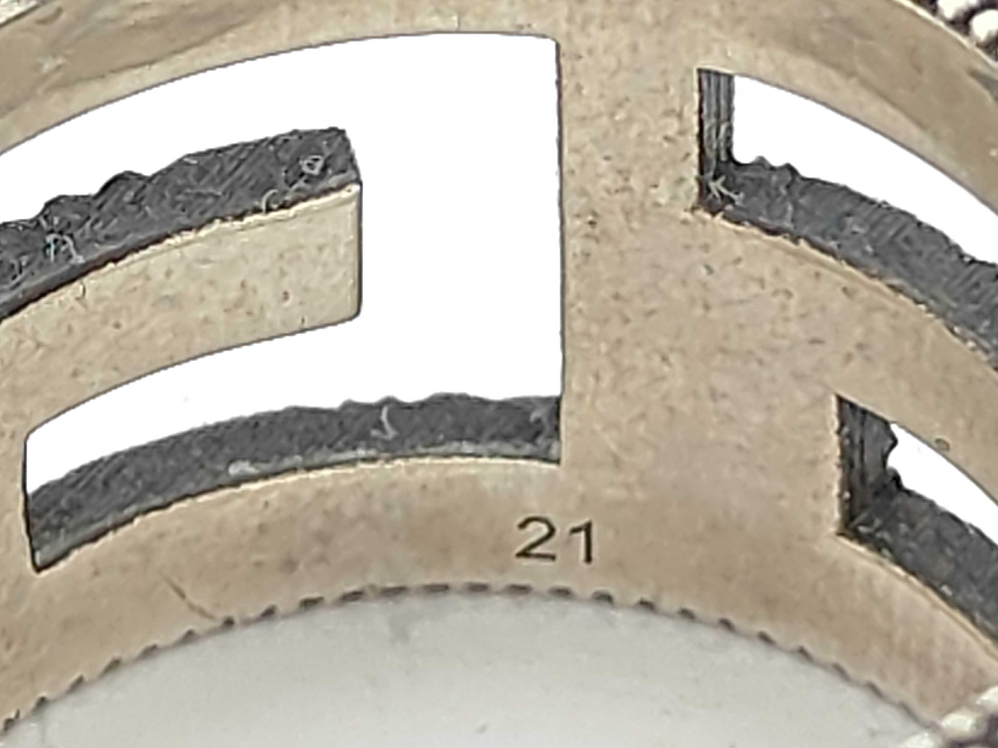 silver ring with box. — view 8