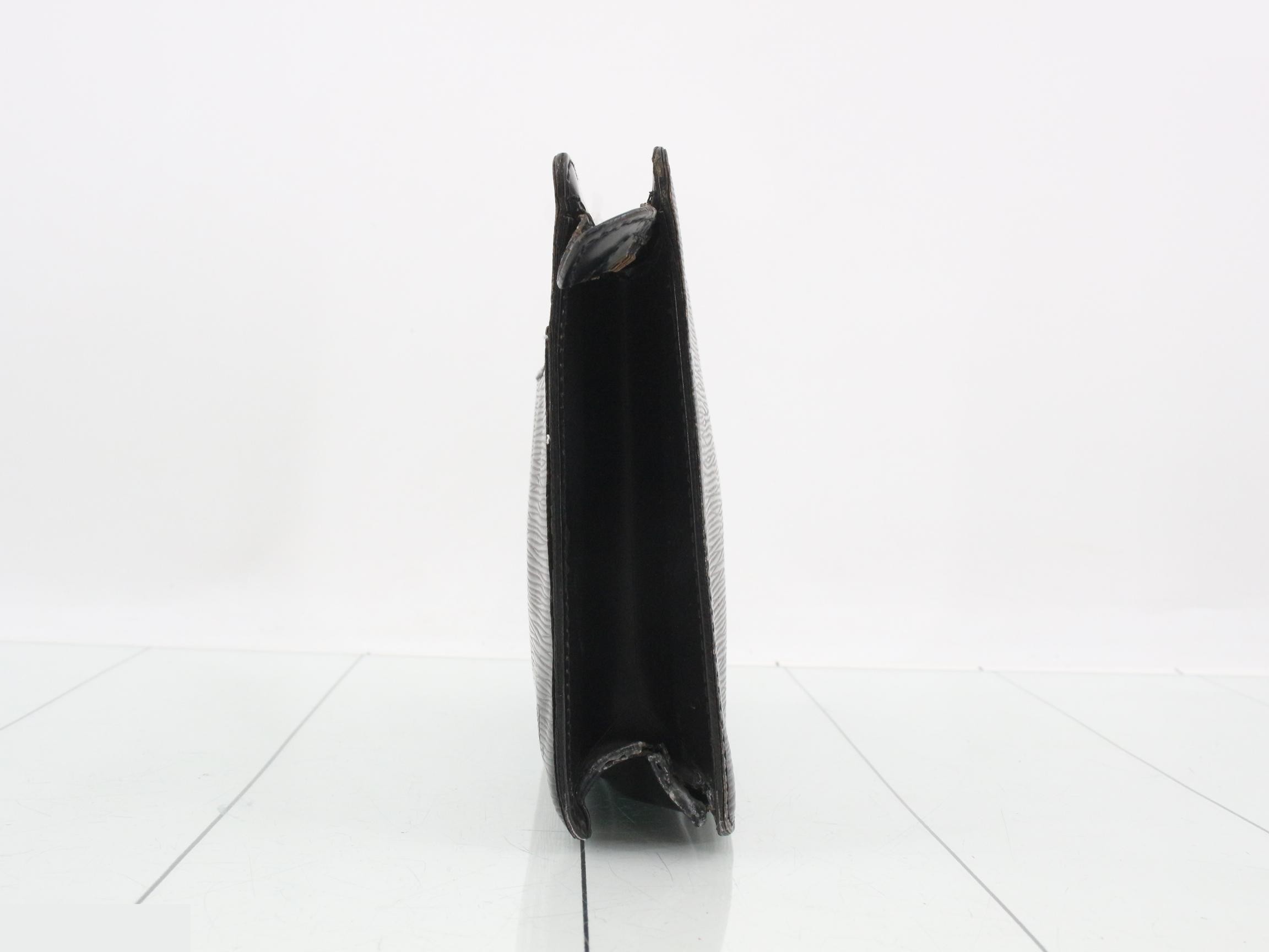 Epi Pochette Homme — view 3