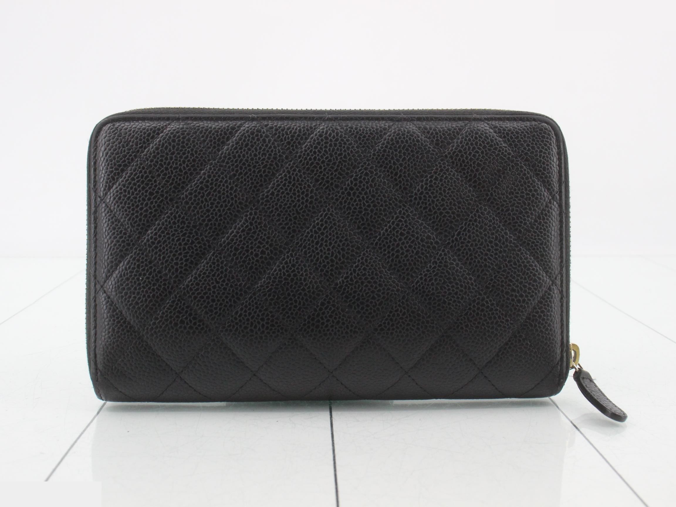 Caviar skin (bags) and wallets — view 2