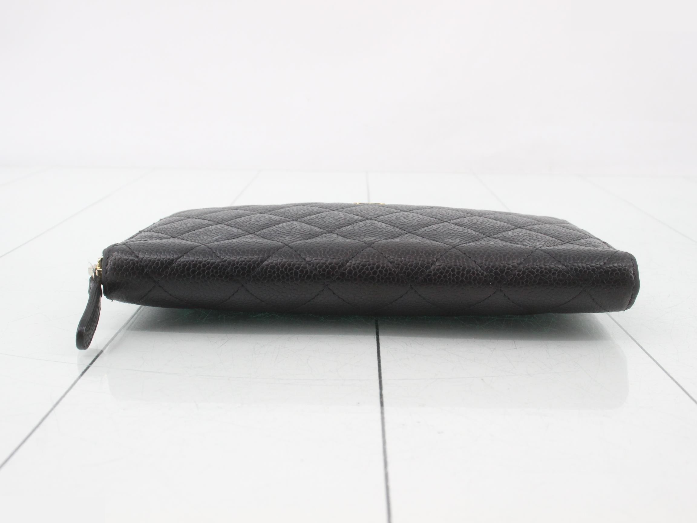 Caviar skin (bags) and wallets — view 3