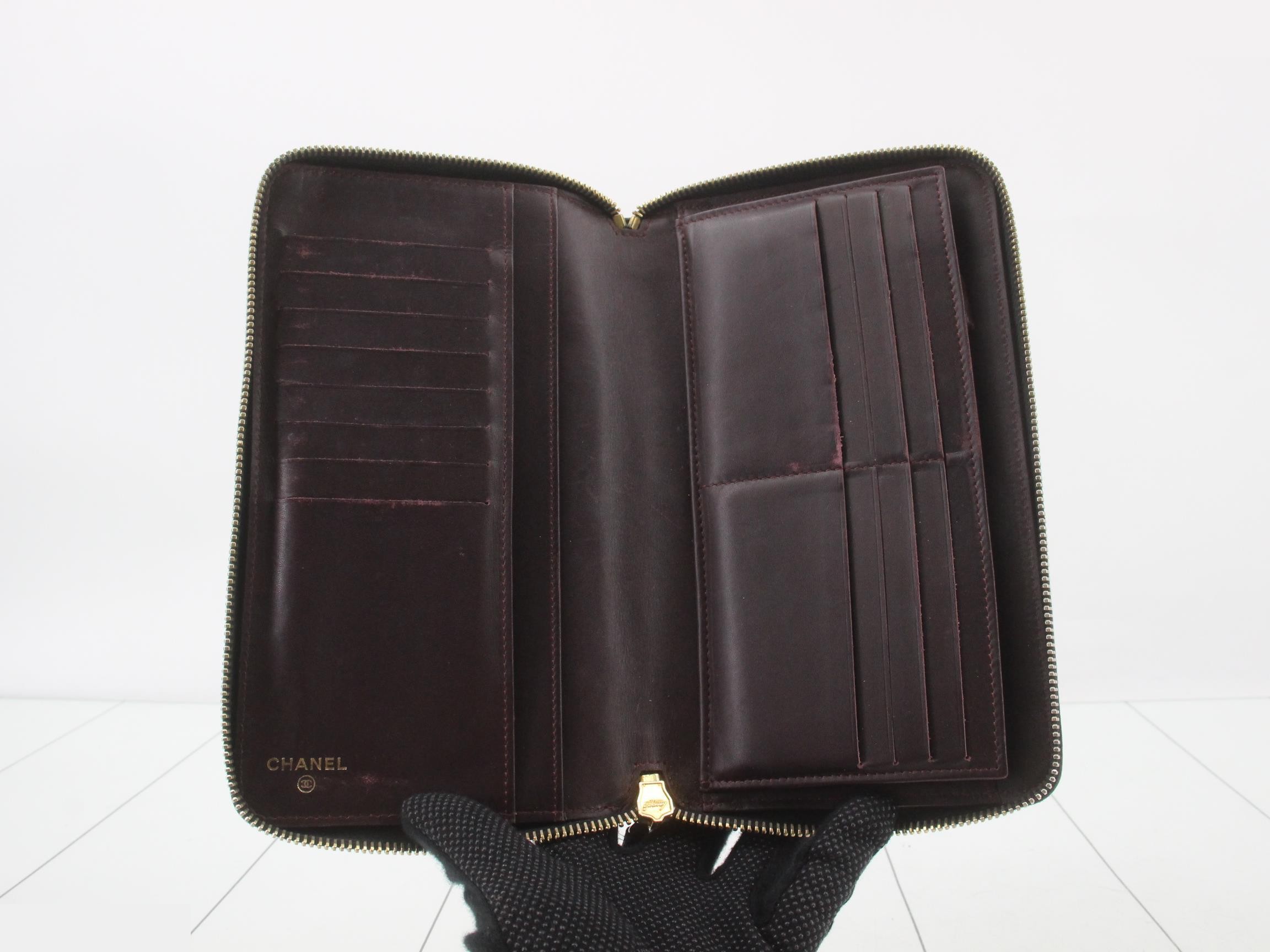 Caviar skin (bags) and wallets — view 4