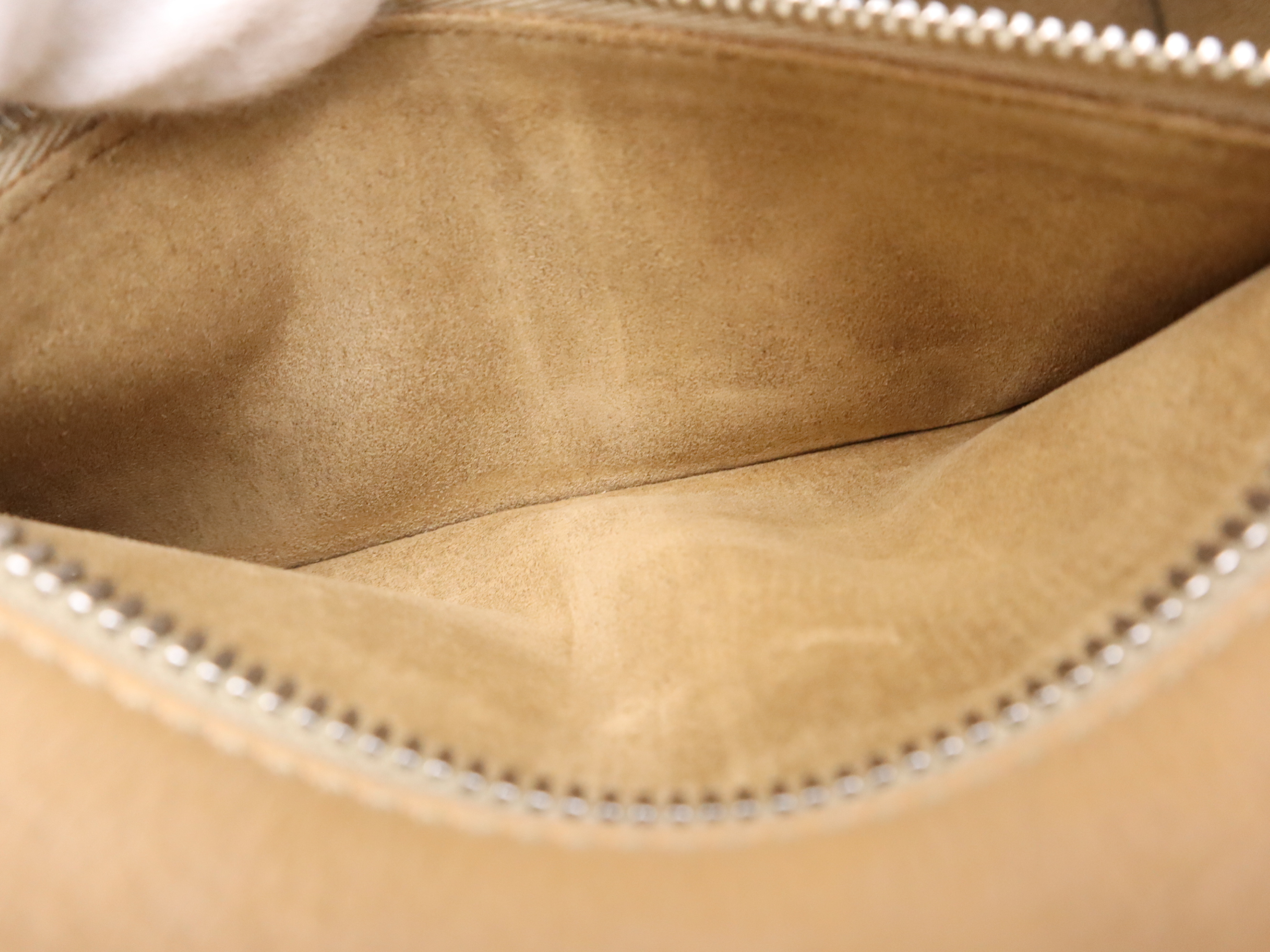 Leather Amazona 23 Handbag, Beige, Silver Hardware, with Shoulder Strap, Charm, and Dust Bag. — view 13
