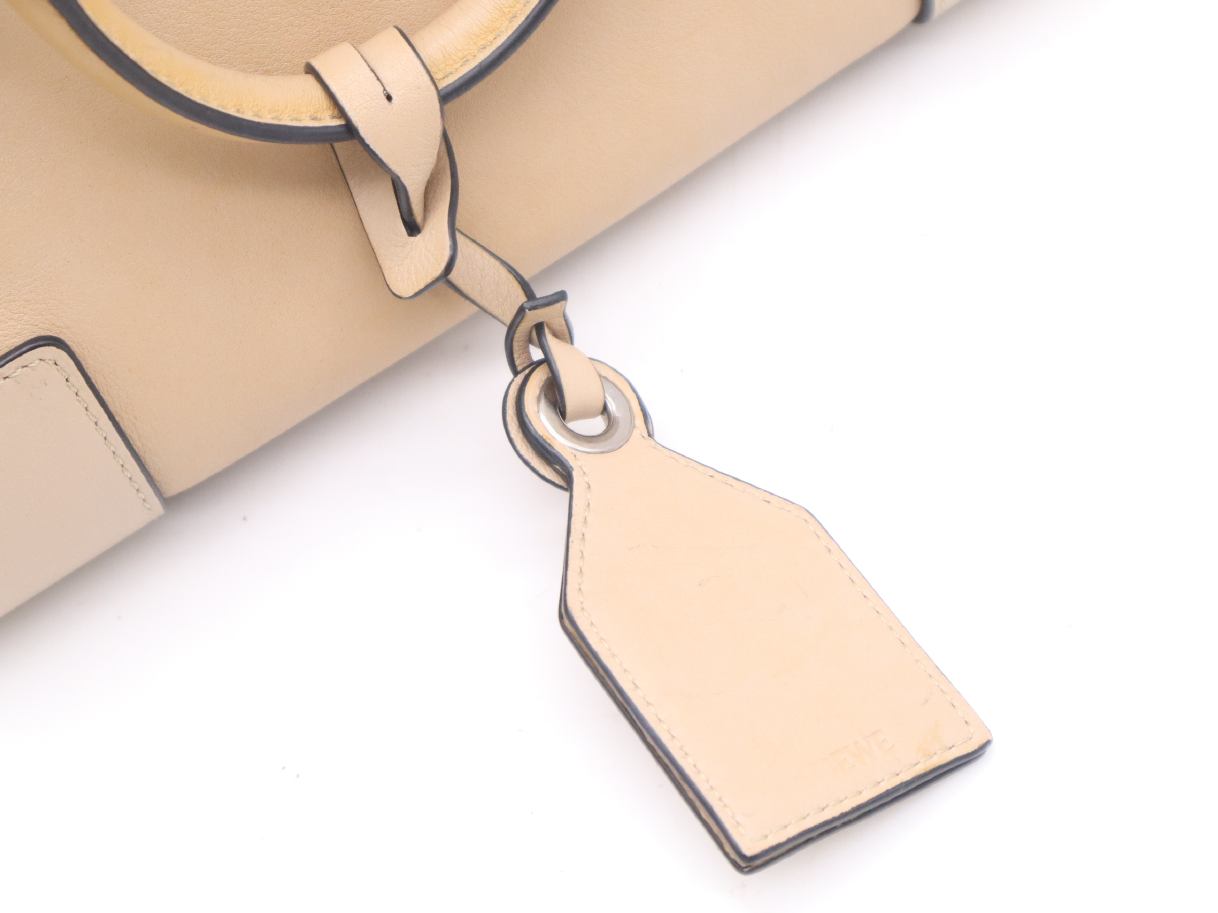 Leather Amazona 23 Handbag, Beige, Silver Hardware, with Shoulder Strap, Charm, and Dust Bag. — view 15
